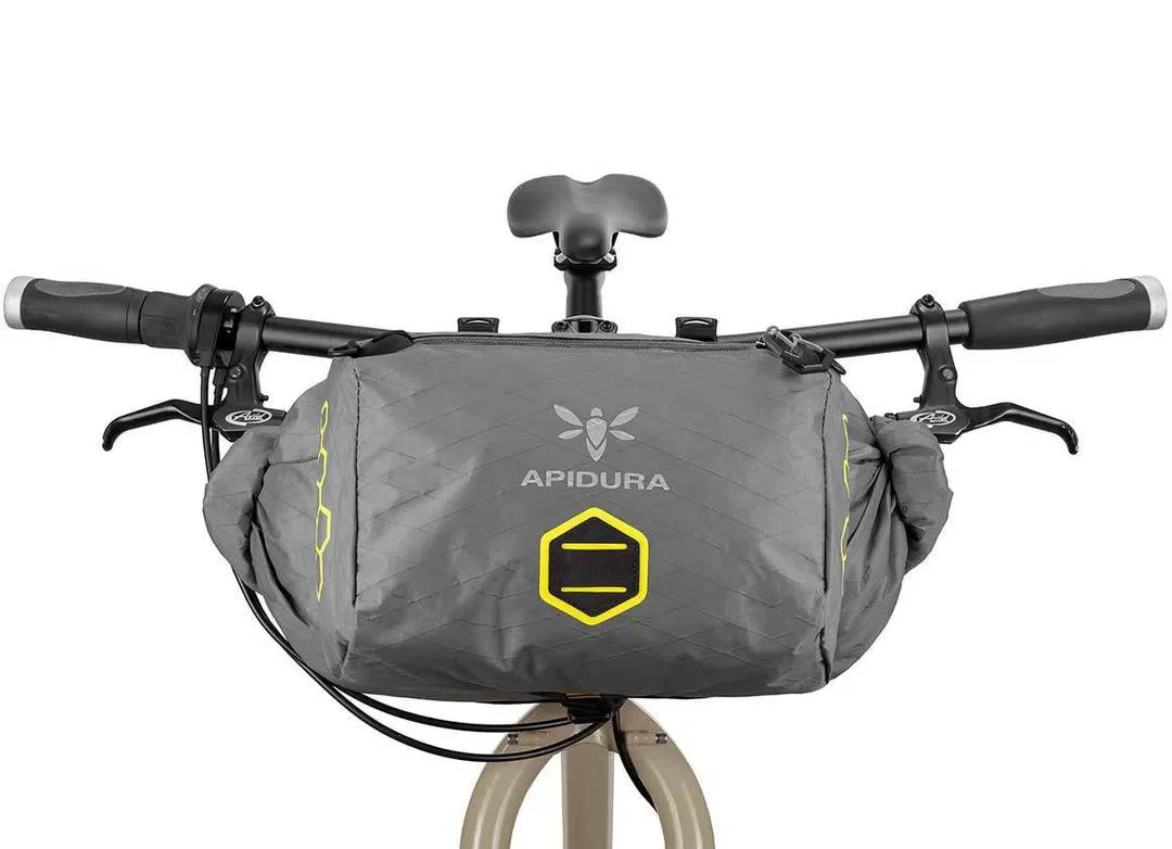 APIDURA Backcountry Accessory Pocket 4.5L - Grey - Image 3