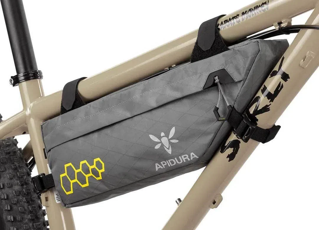 APIDURA Backcountry Compact Frame Pack 3L - Grey - Image 2