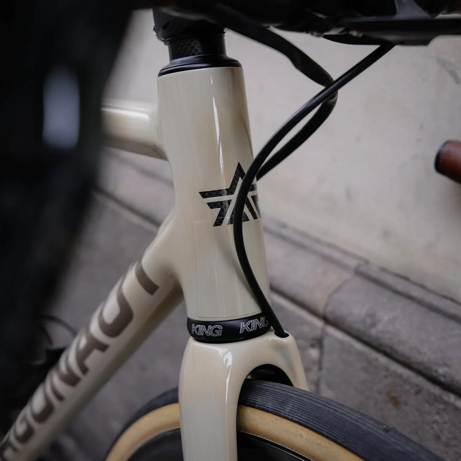 ARGONAUT Disc Complete Bike Road Shimano DuraAce 11v Di2 - PreLoved - Image 4