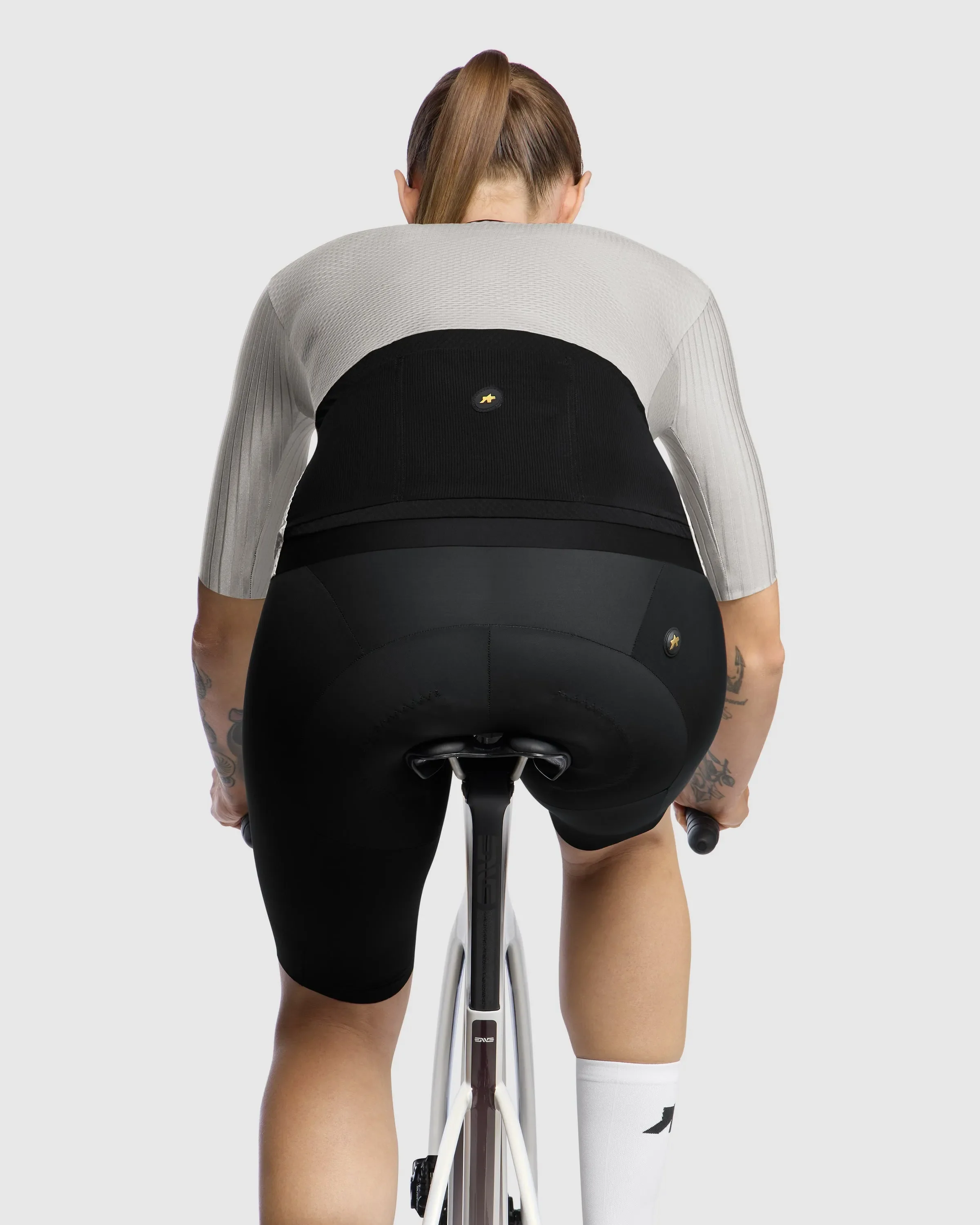ASSOS DYORA RSV Jersey S11 - Beige - Image 6