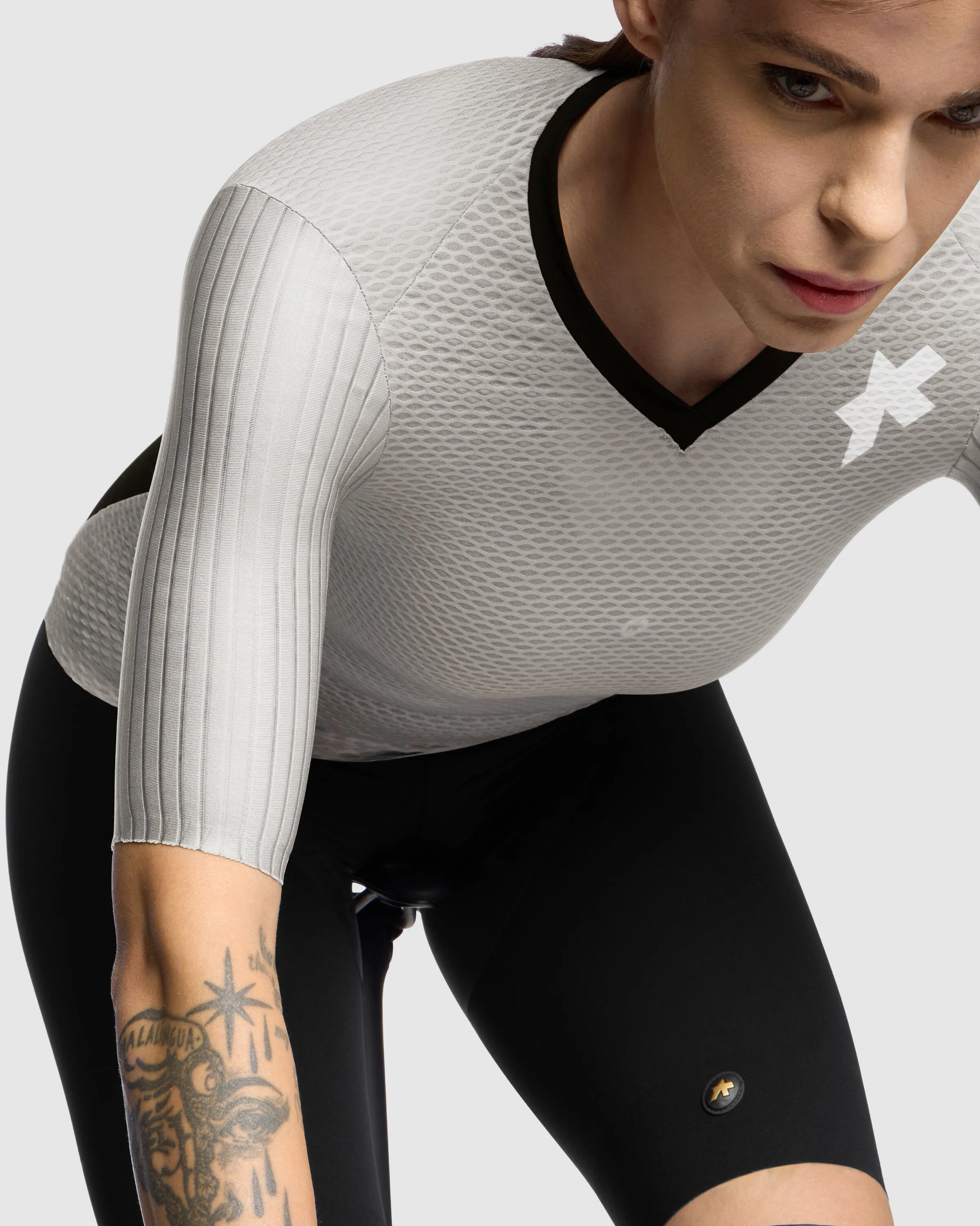 ASSOS DYORA RSV Jersey S11 - Beige - Image 8