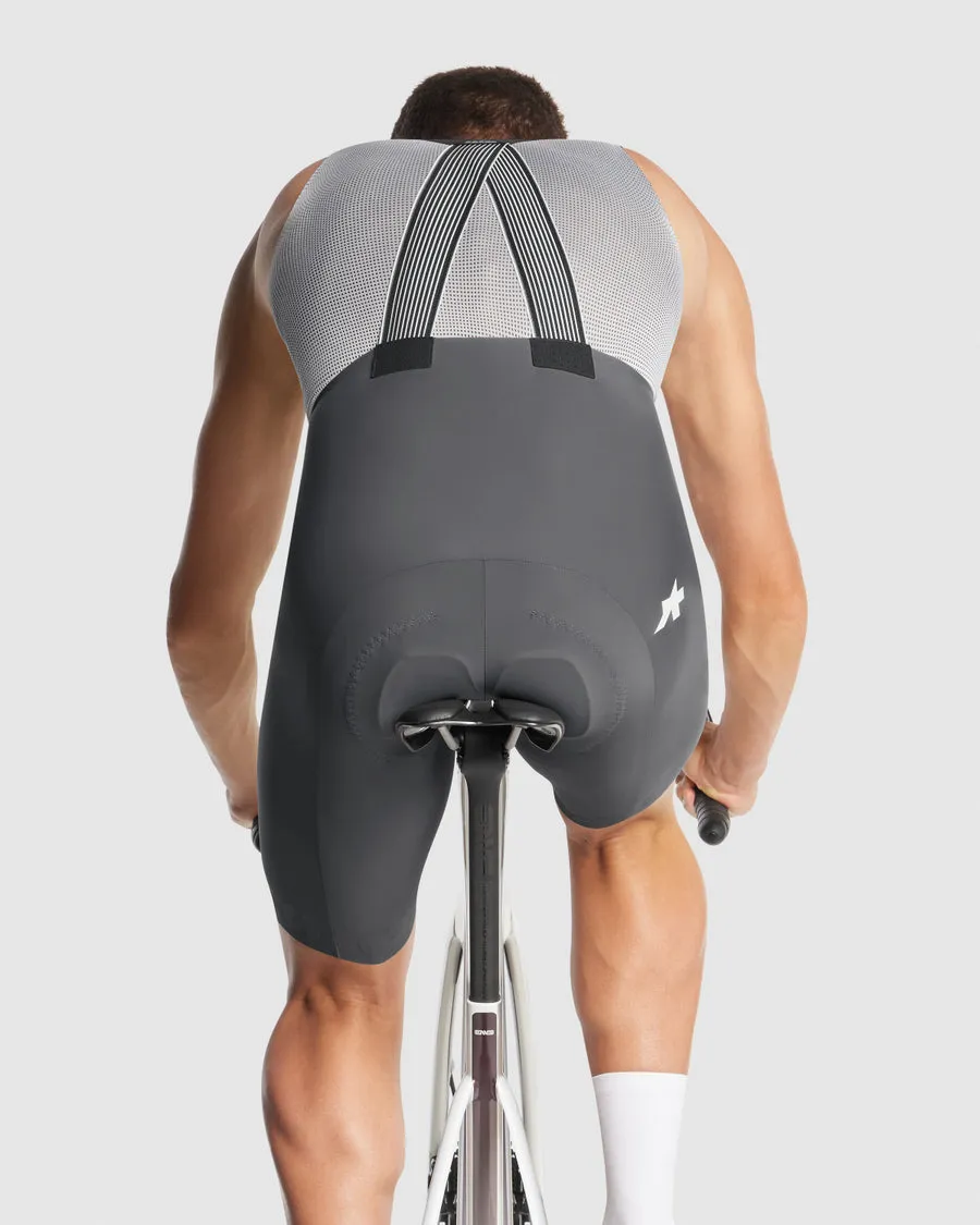 ASSOS Equipe R Bib Shorts S11 - Robust Grey - Image 7