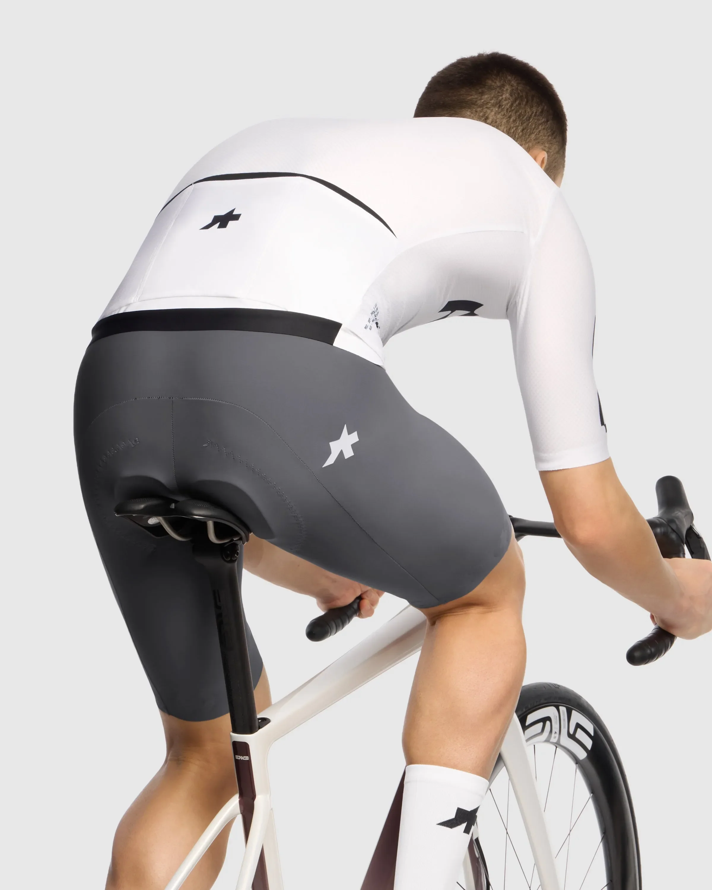 ASSOS EQUIPE R Jersey S11 OGAT - White - Image 6