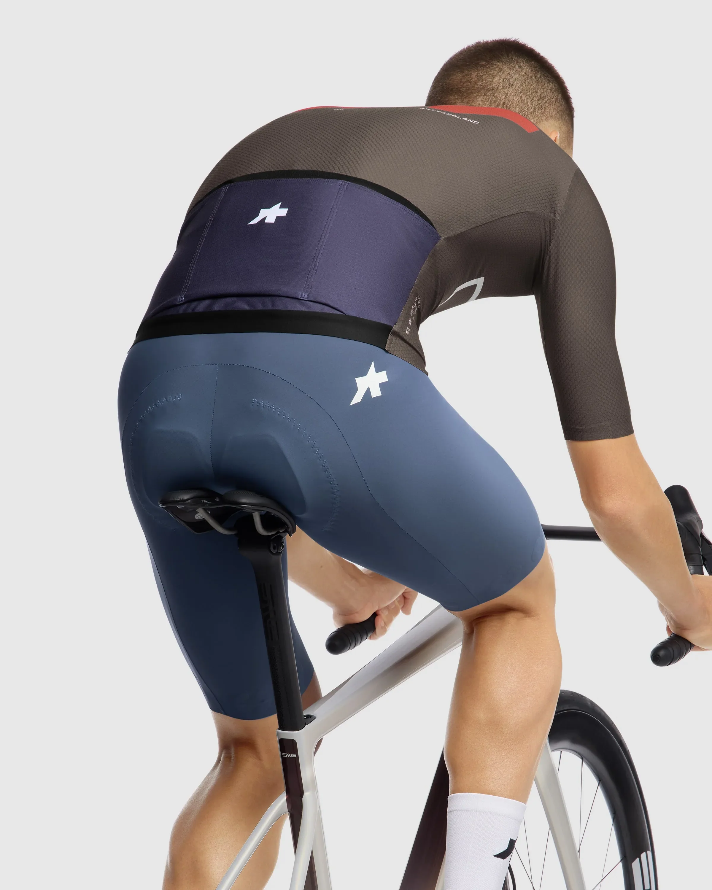 ASSOS EQUIPE R Jersey S11 We Are The A - Brown - Image 8