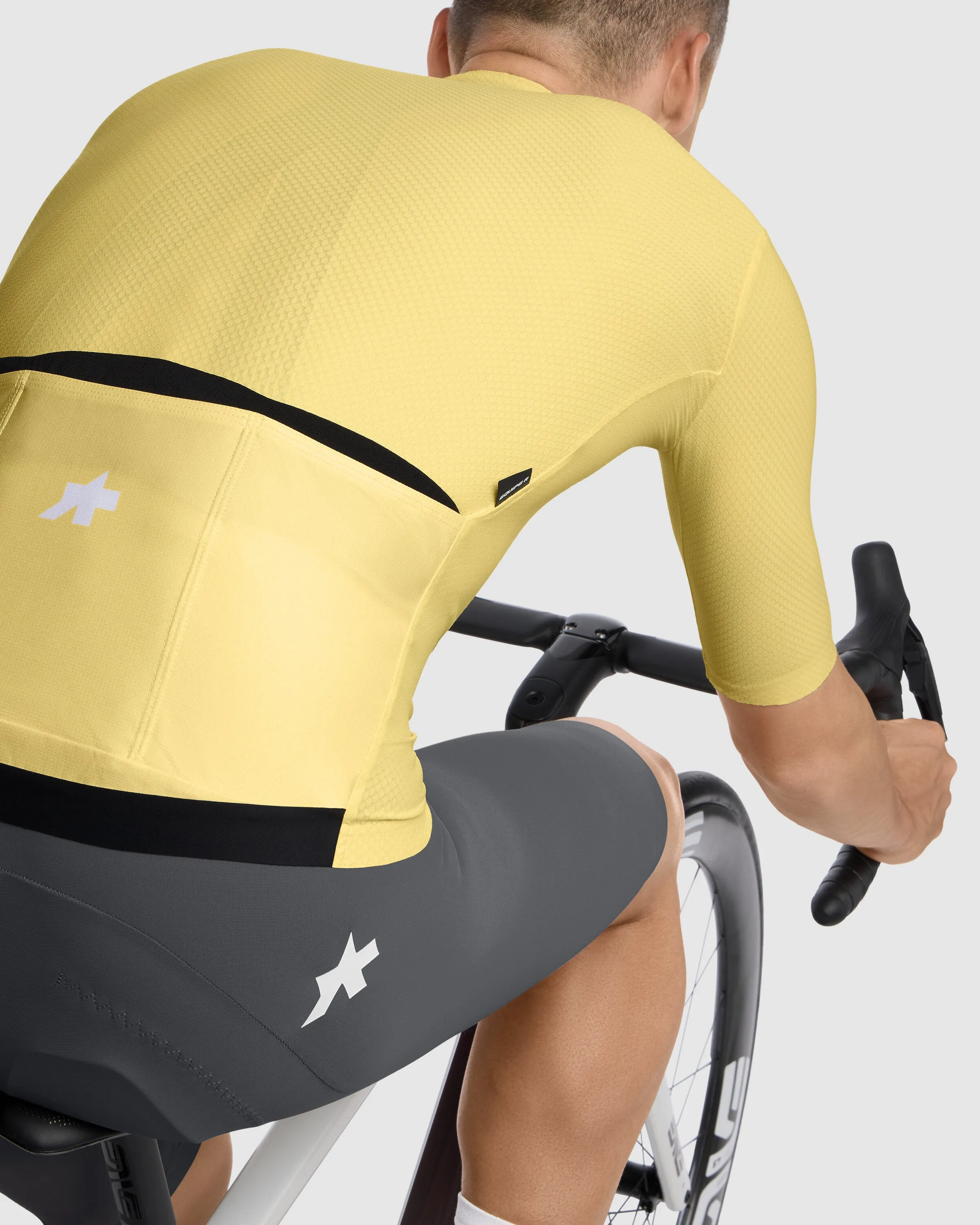 ASSOS EQUIPE R Jersey S11 - Yellow - Image 7