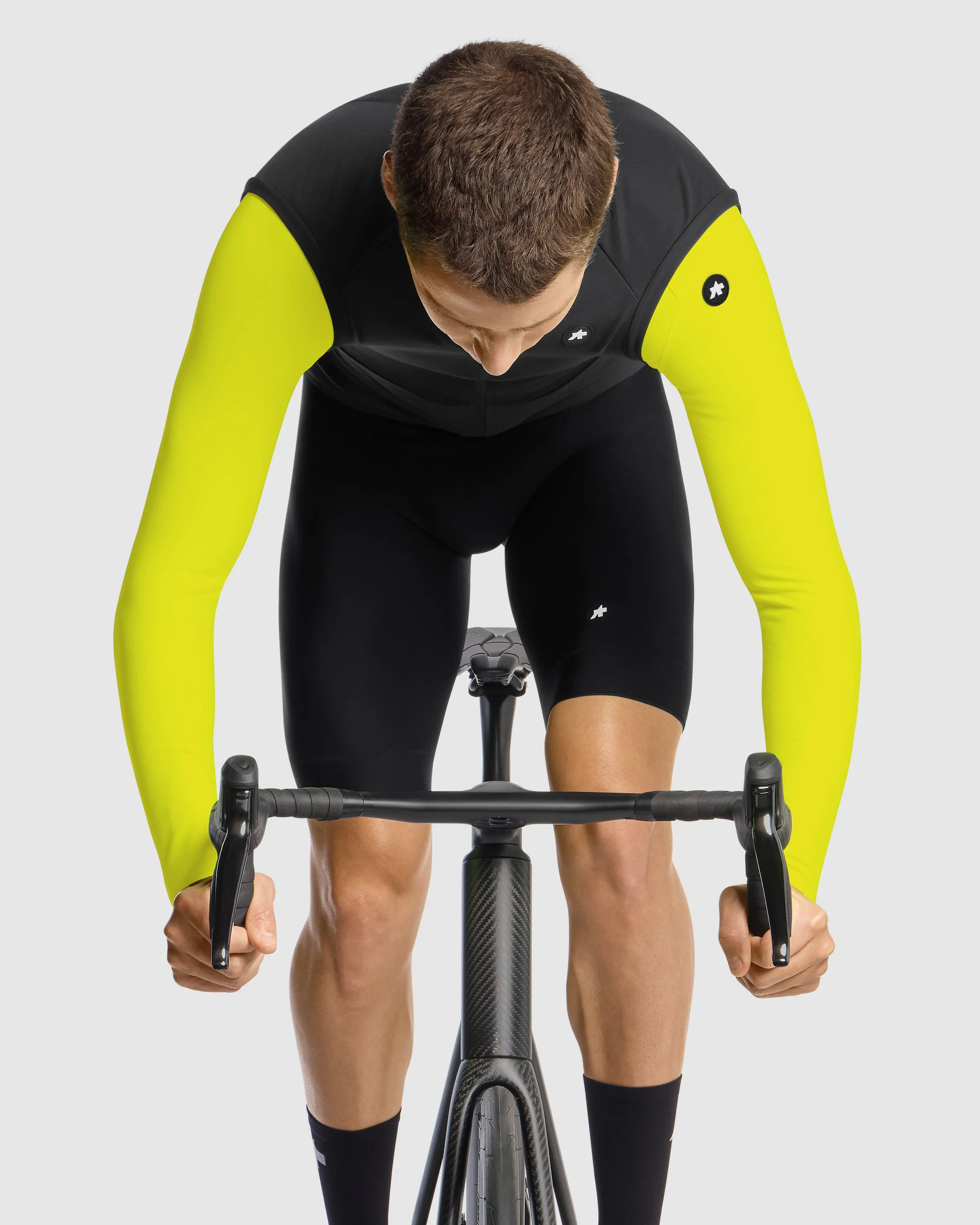 ASSOS EQUIPE R Spring Fall Gilet S11 - Black - Image 5