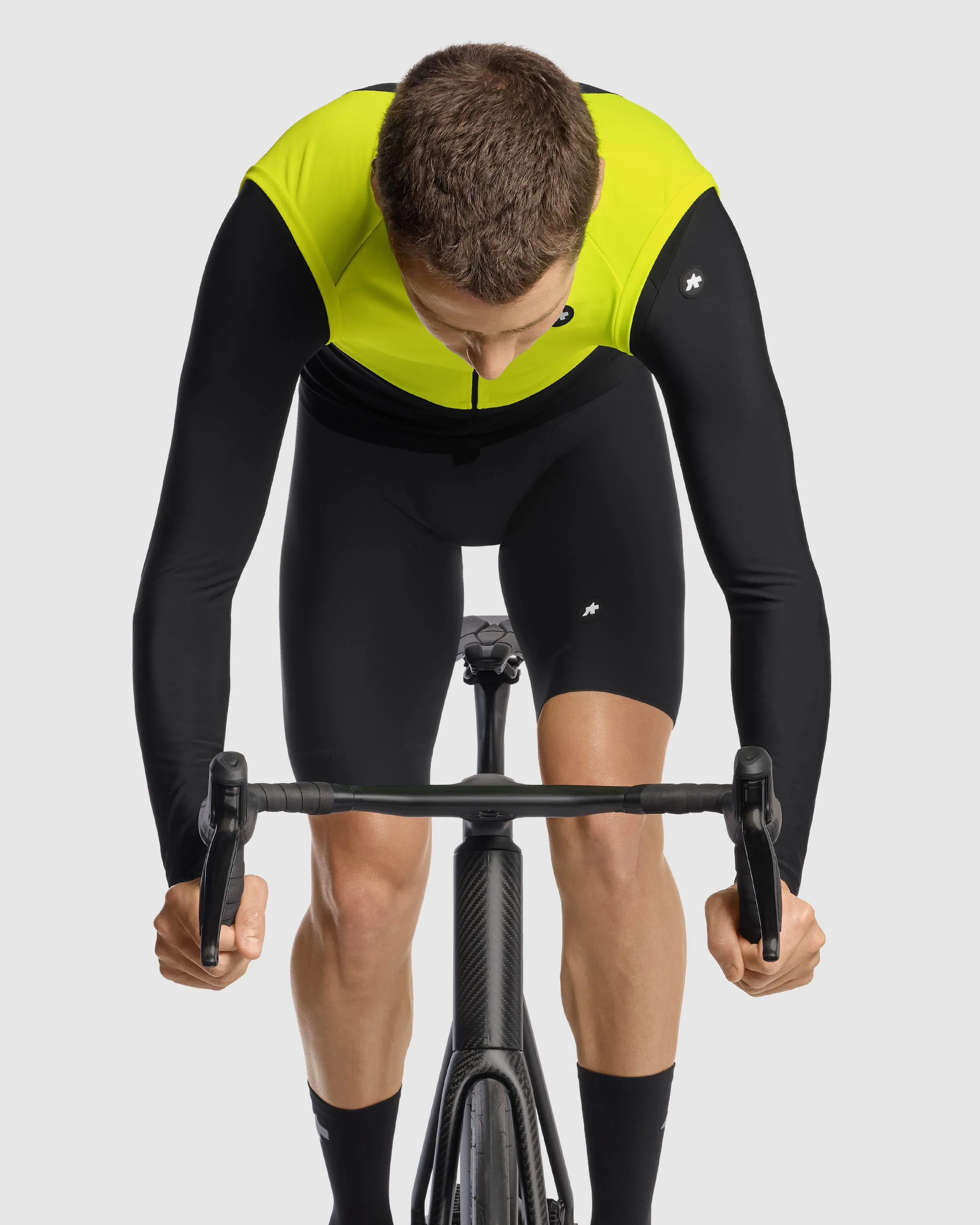 ASSOS EQUIPE R Spring Fall Gilet S11 - Yellow - Image 5