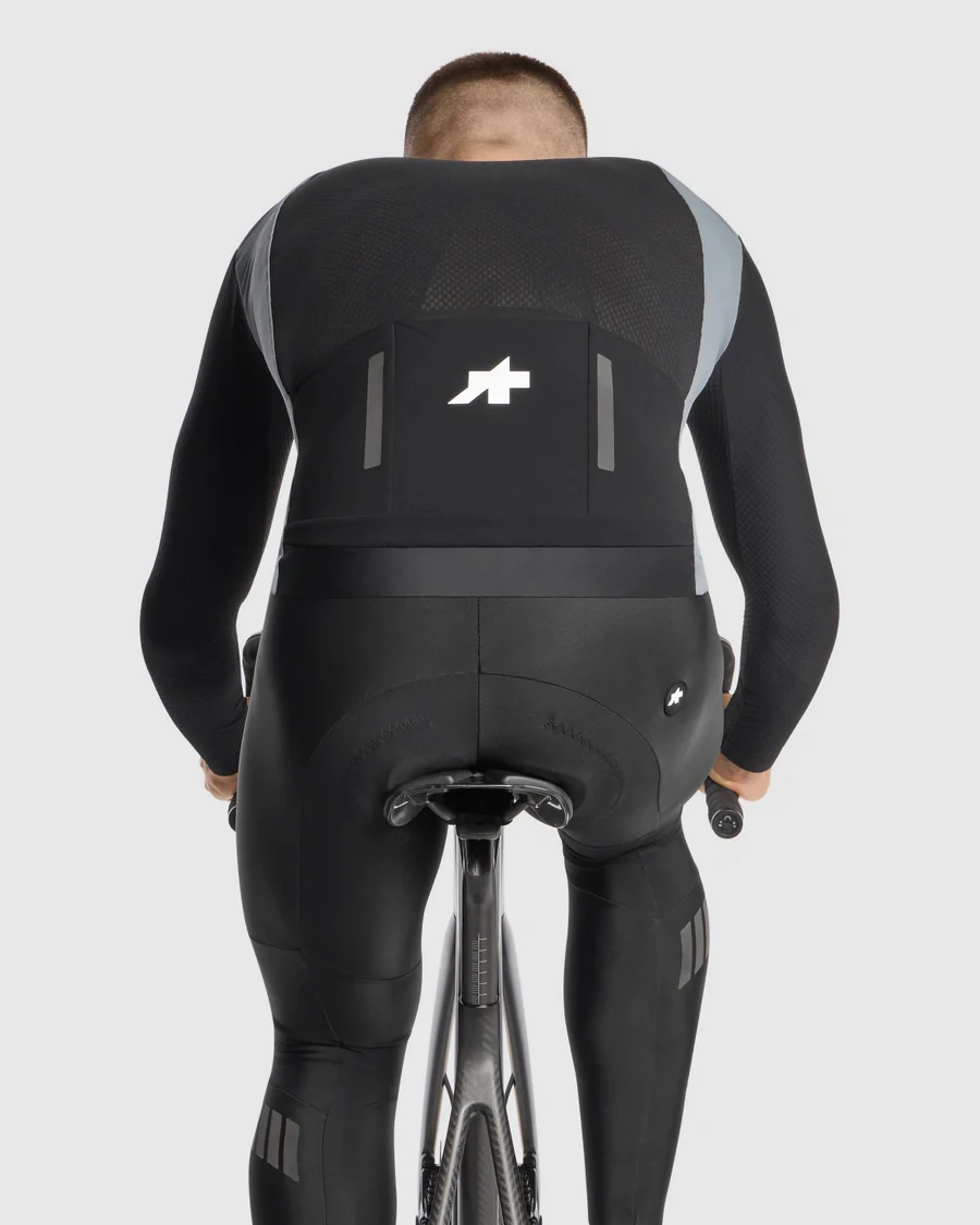 ASSOS Equipe RS 2/3 Jacket S11 - Fanatic Silver - Image 6