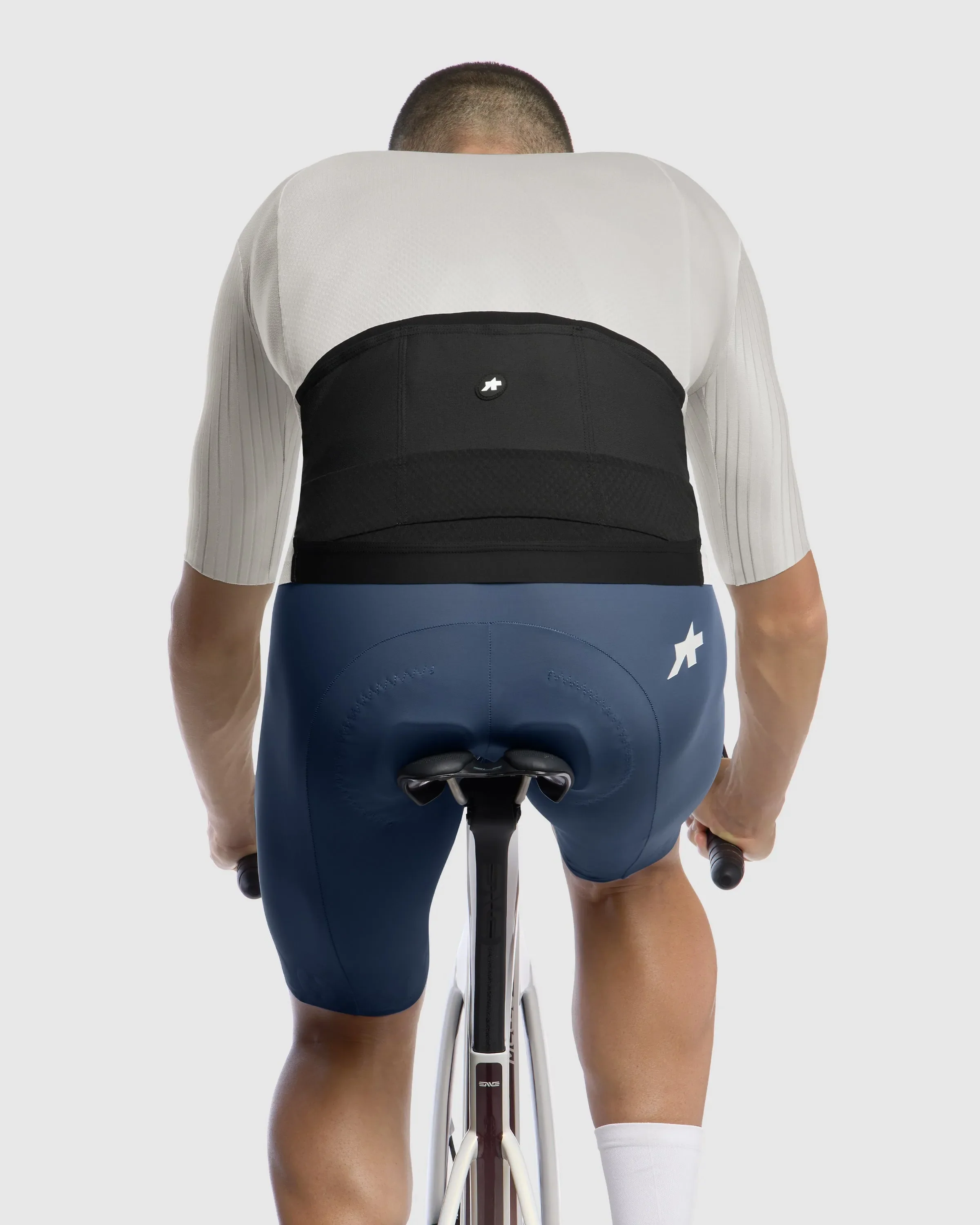 ASSOS EQUIPE RS Jersey S11 - Beige - Image 6