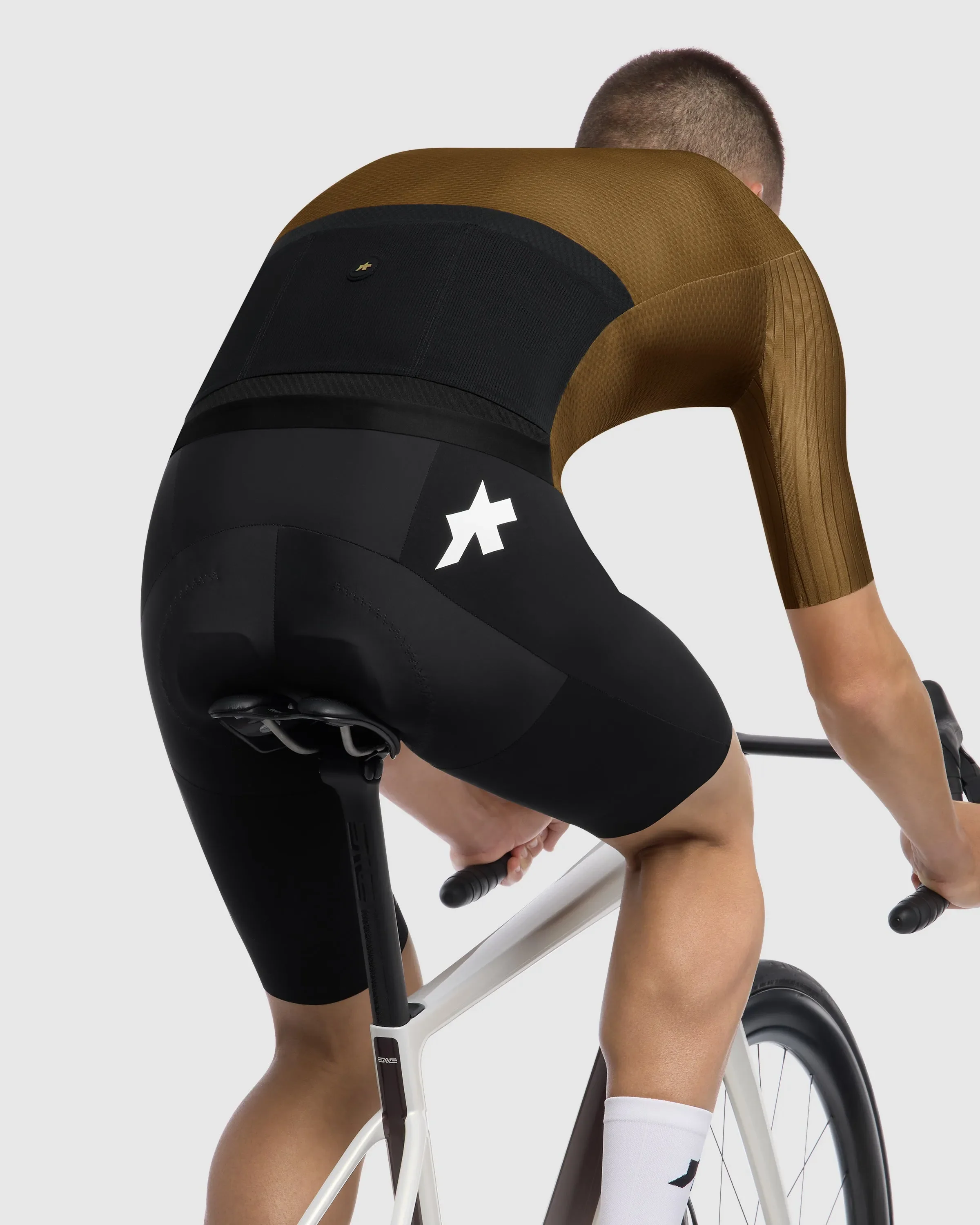 ASSOS EQUIPE RSR Jersey S11 - Brown - Image 7