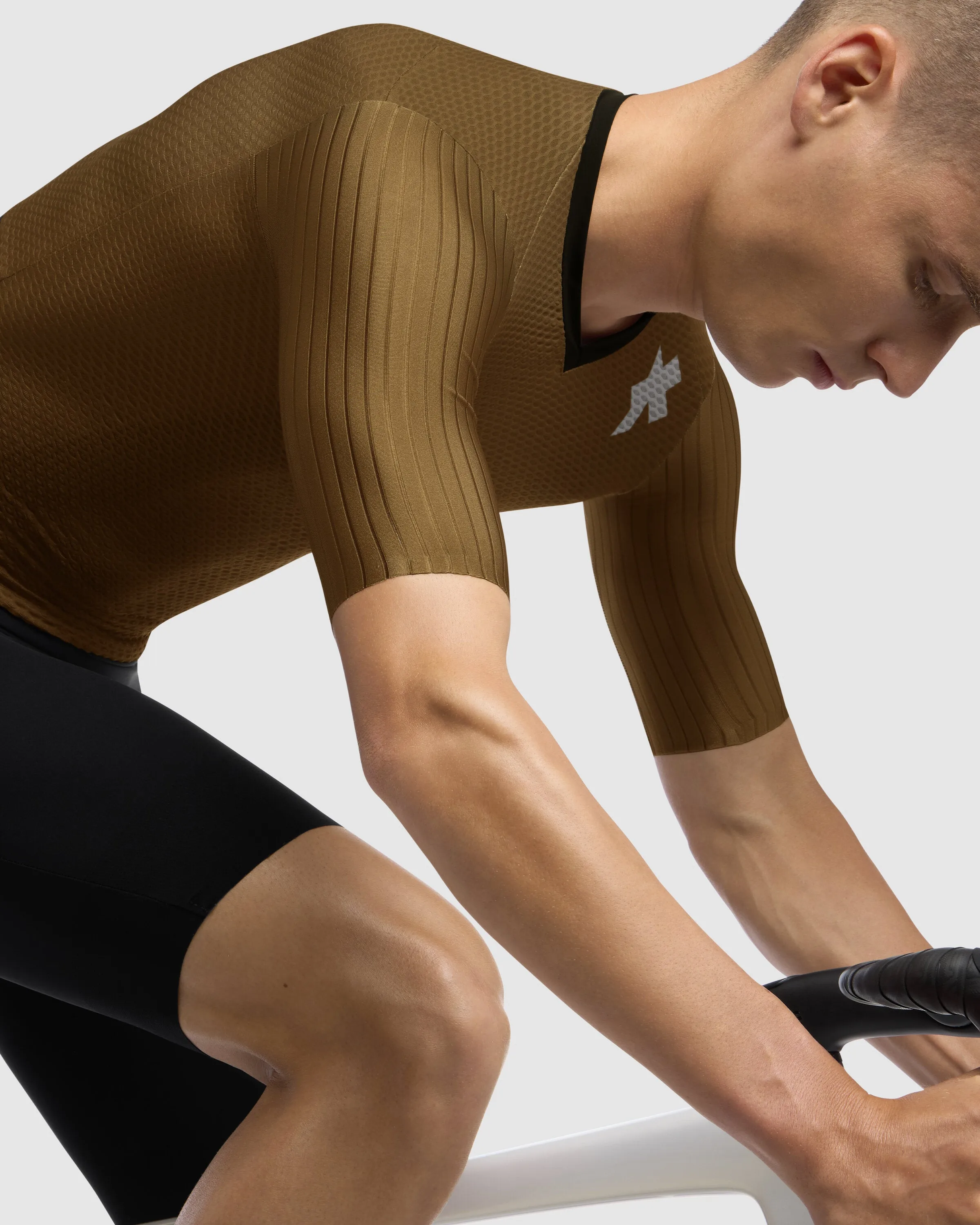 ASSOS EQUIPE RSR Jersey S11 - Brown - Image 9