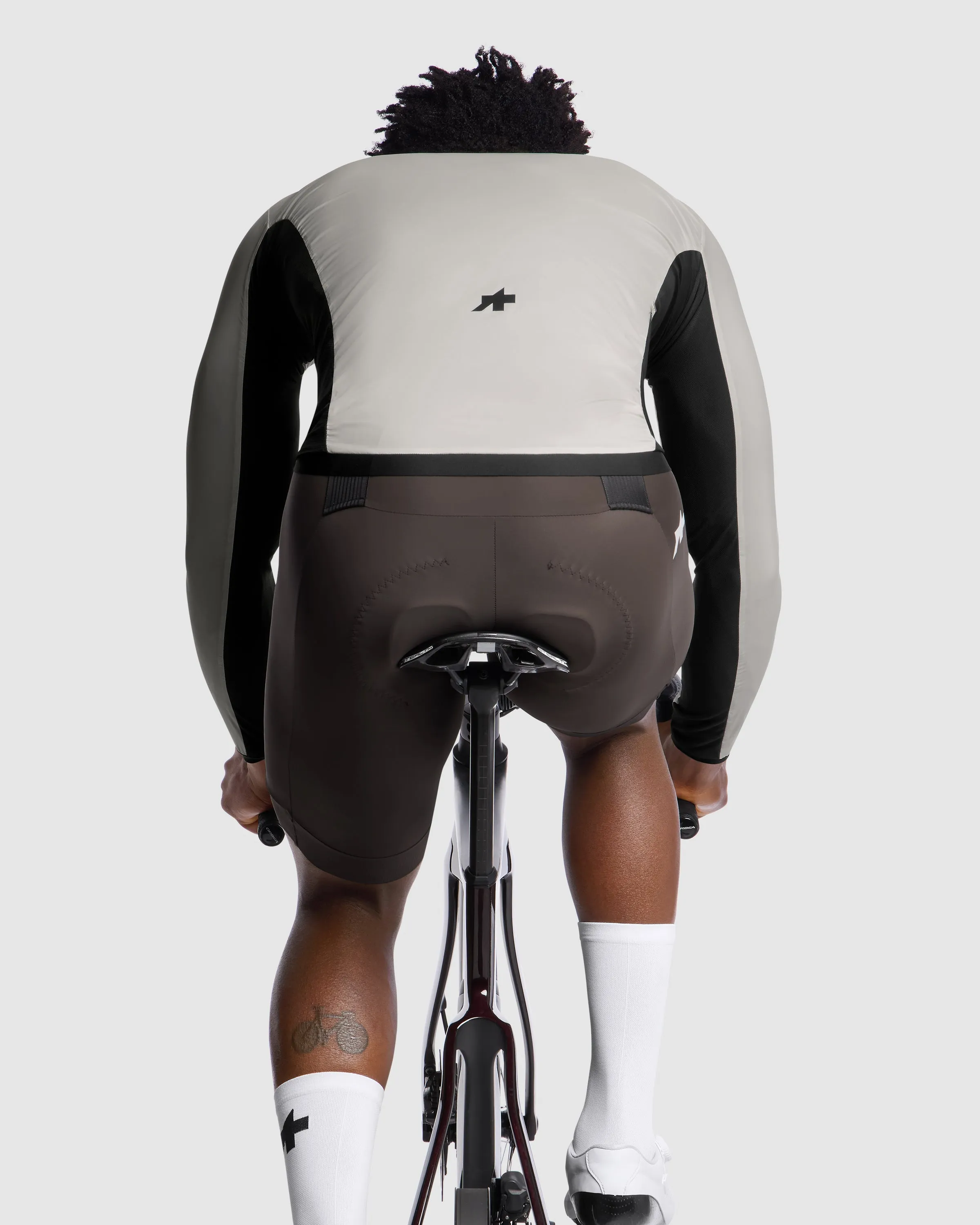 ASSOS MILLE GT Wind Jacket S11 - Beige - Image 5