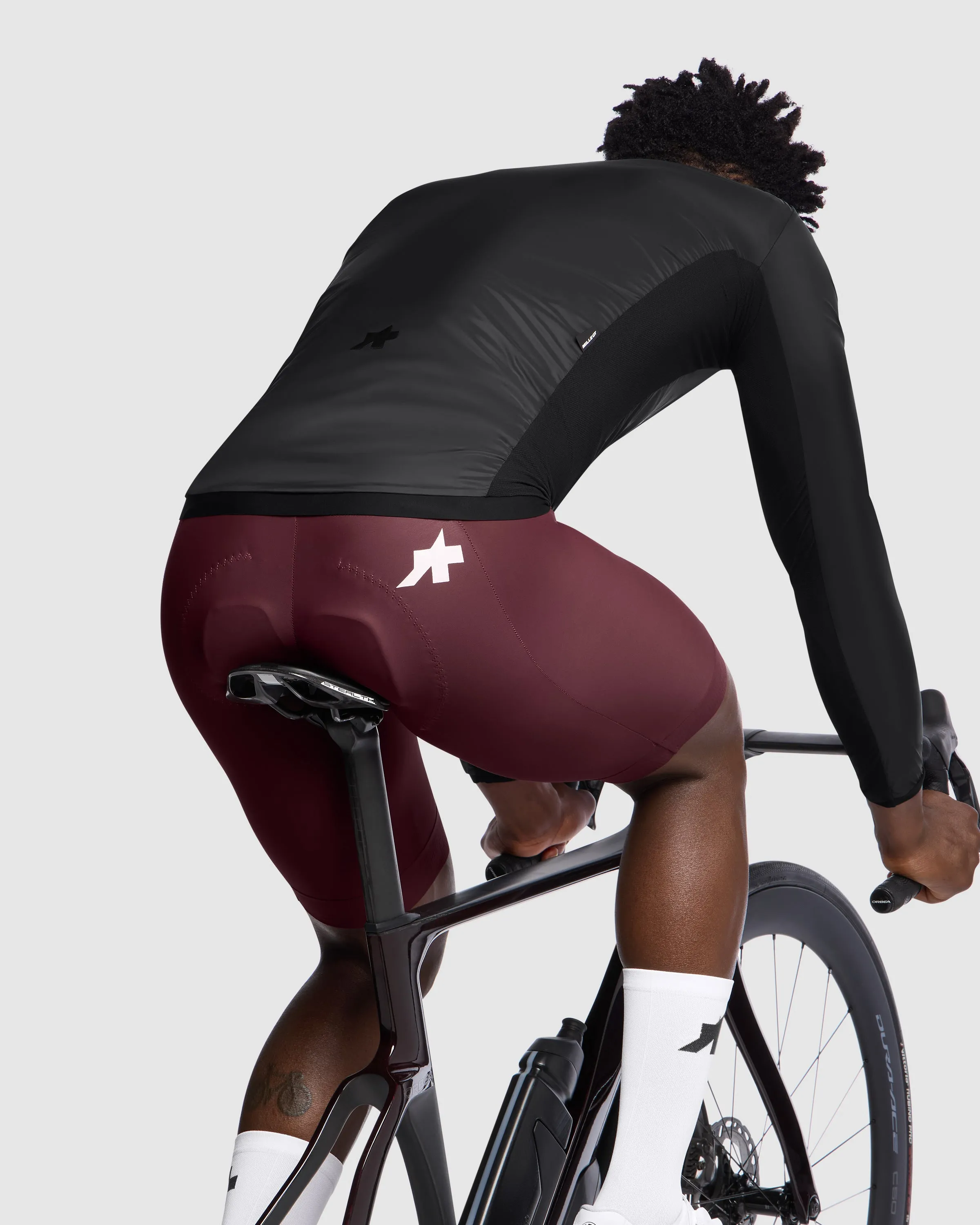 ASSOS MILLE GT Wind Jacket S11 - Black - Image 6