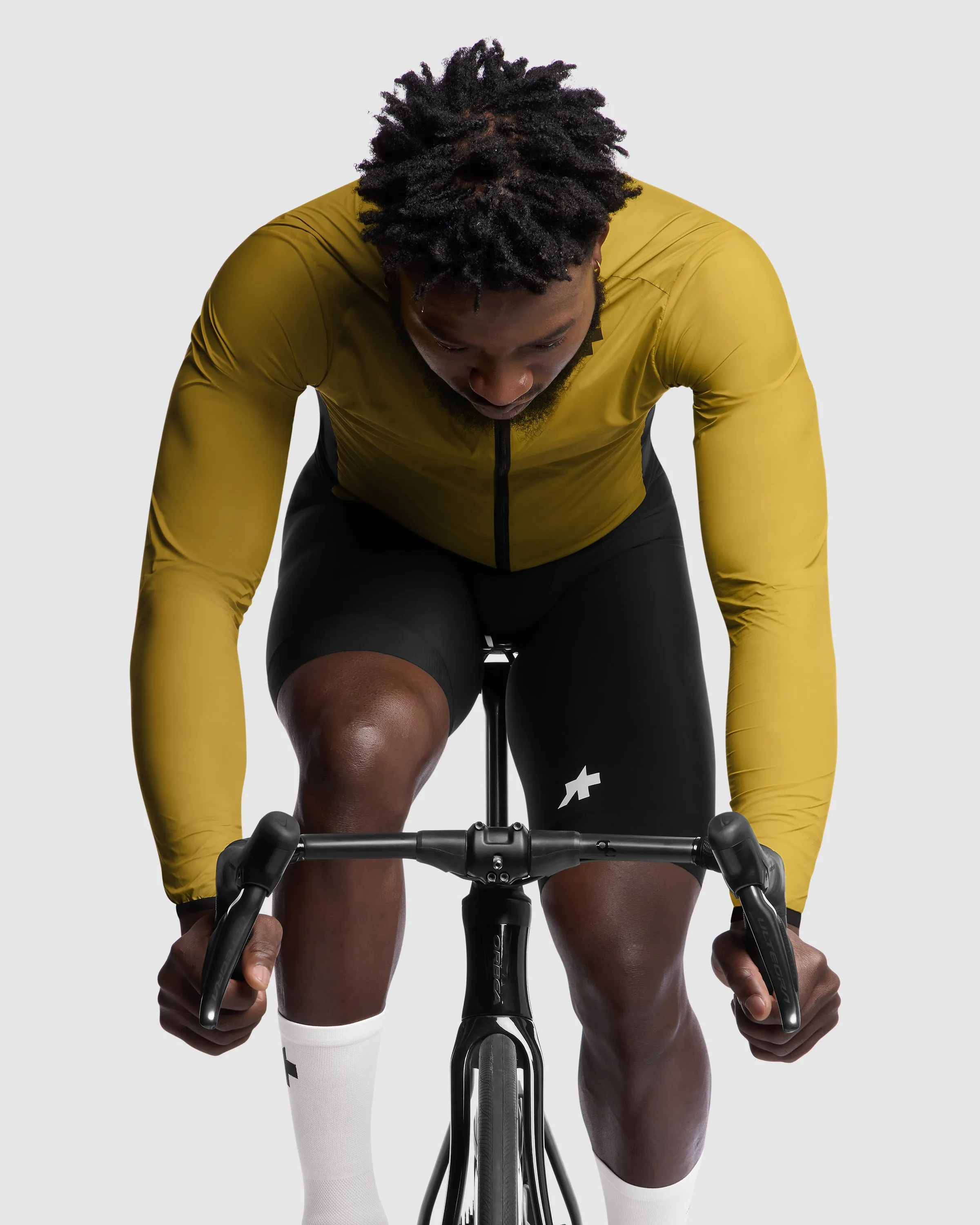 ASSOS MILLE GT Wind Jacket S11 - Yellow - Image 5