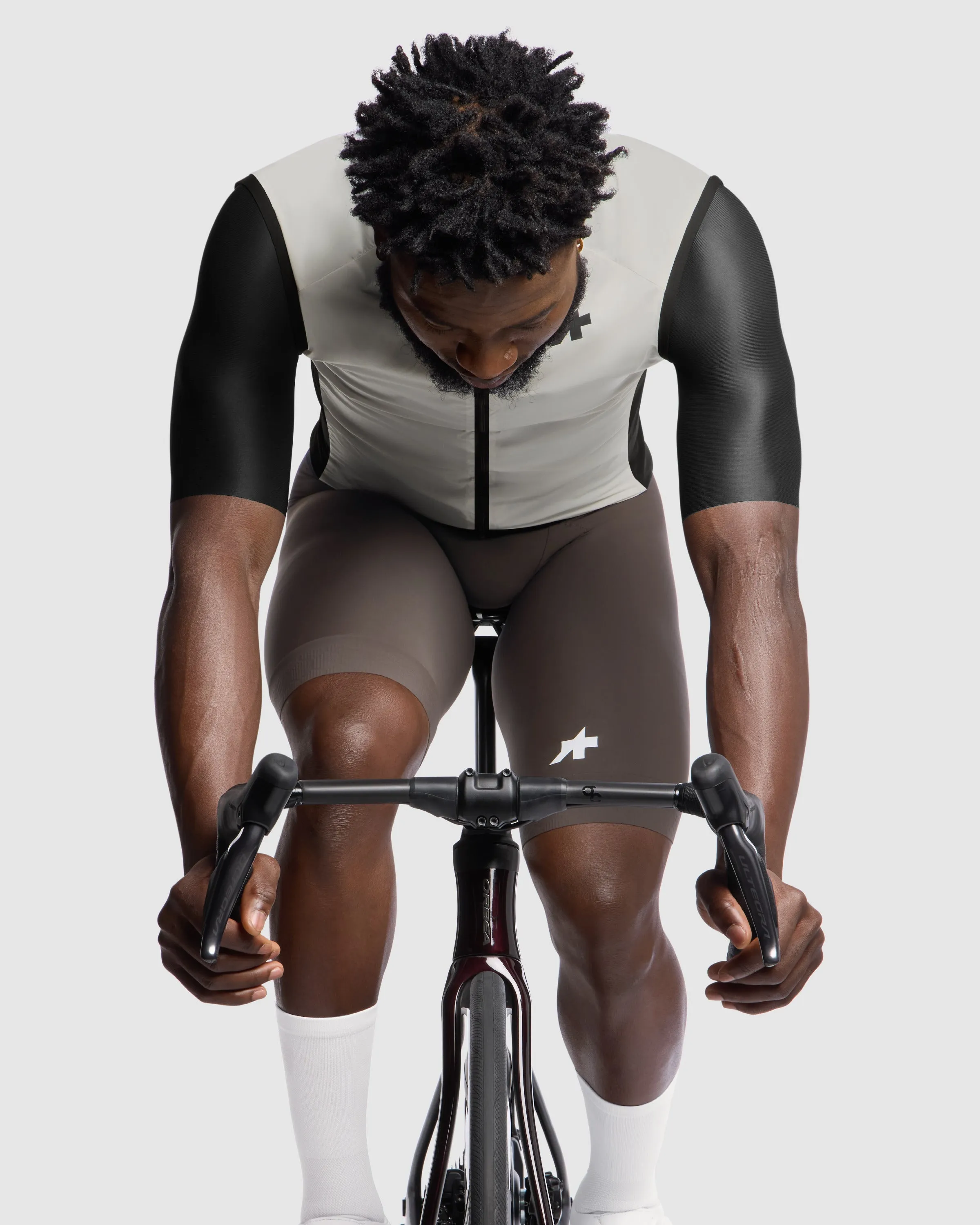 ASSOS MILLE GT Wind Vest S11 - Beige - Image 4