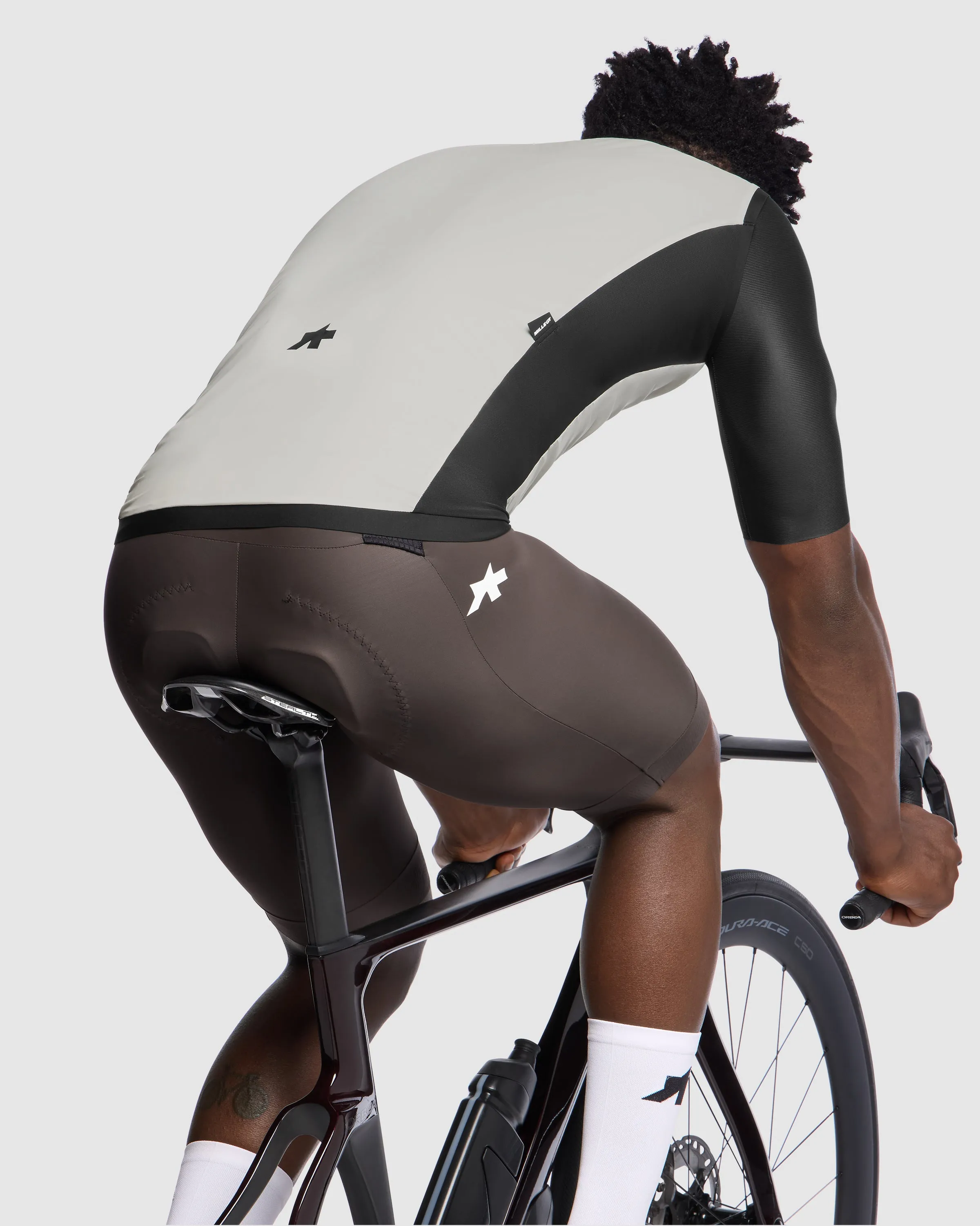 ASSOS MILLE GT Wind Vest S11 - Beige - Image 5