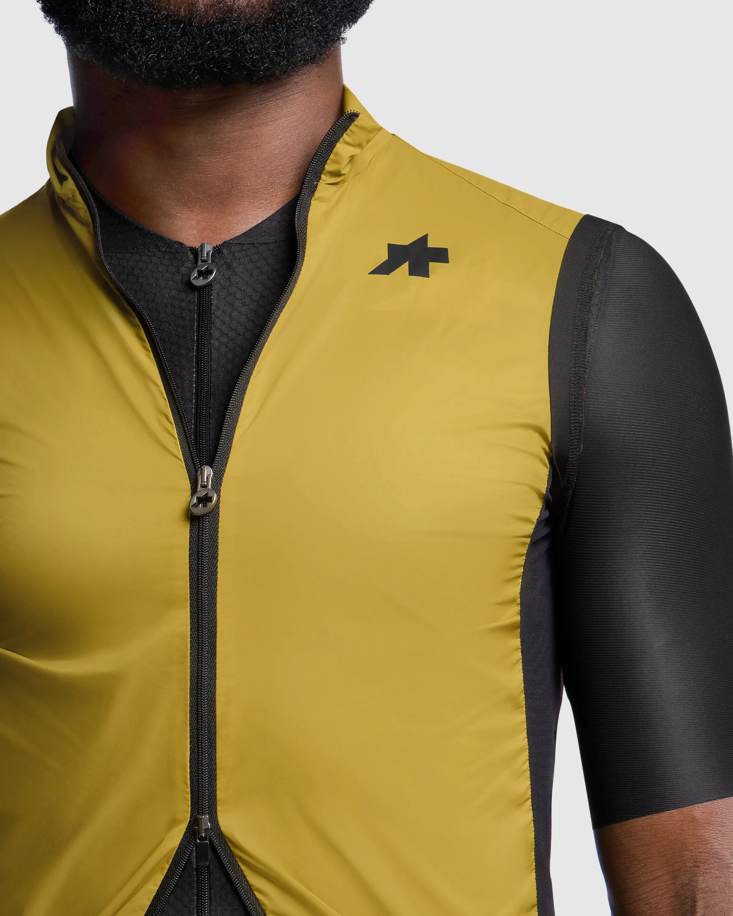 ASSOS MILLE GT Wind Vest S11 - Yellow - Image 9