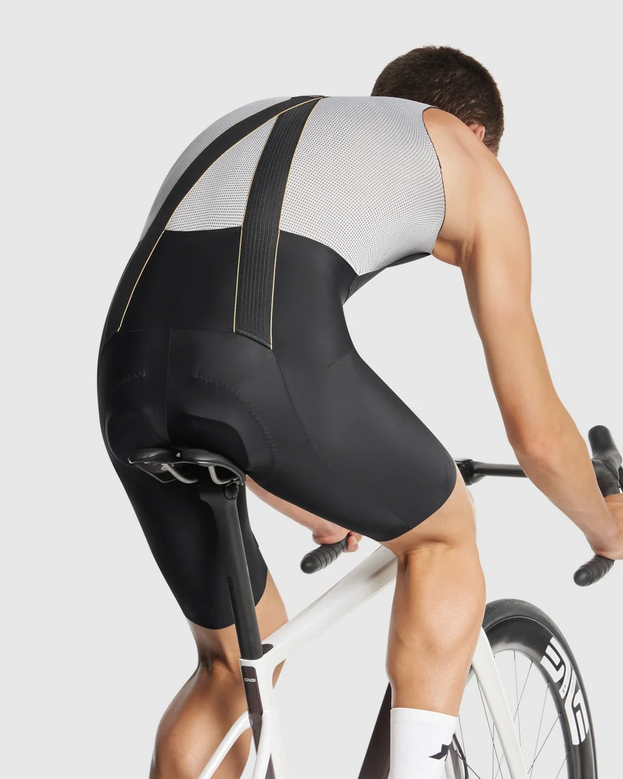 ASSOS Mille GTO BIb Shorts S11 ST - Black Series - Image 7