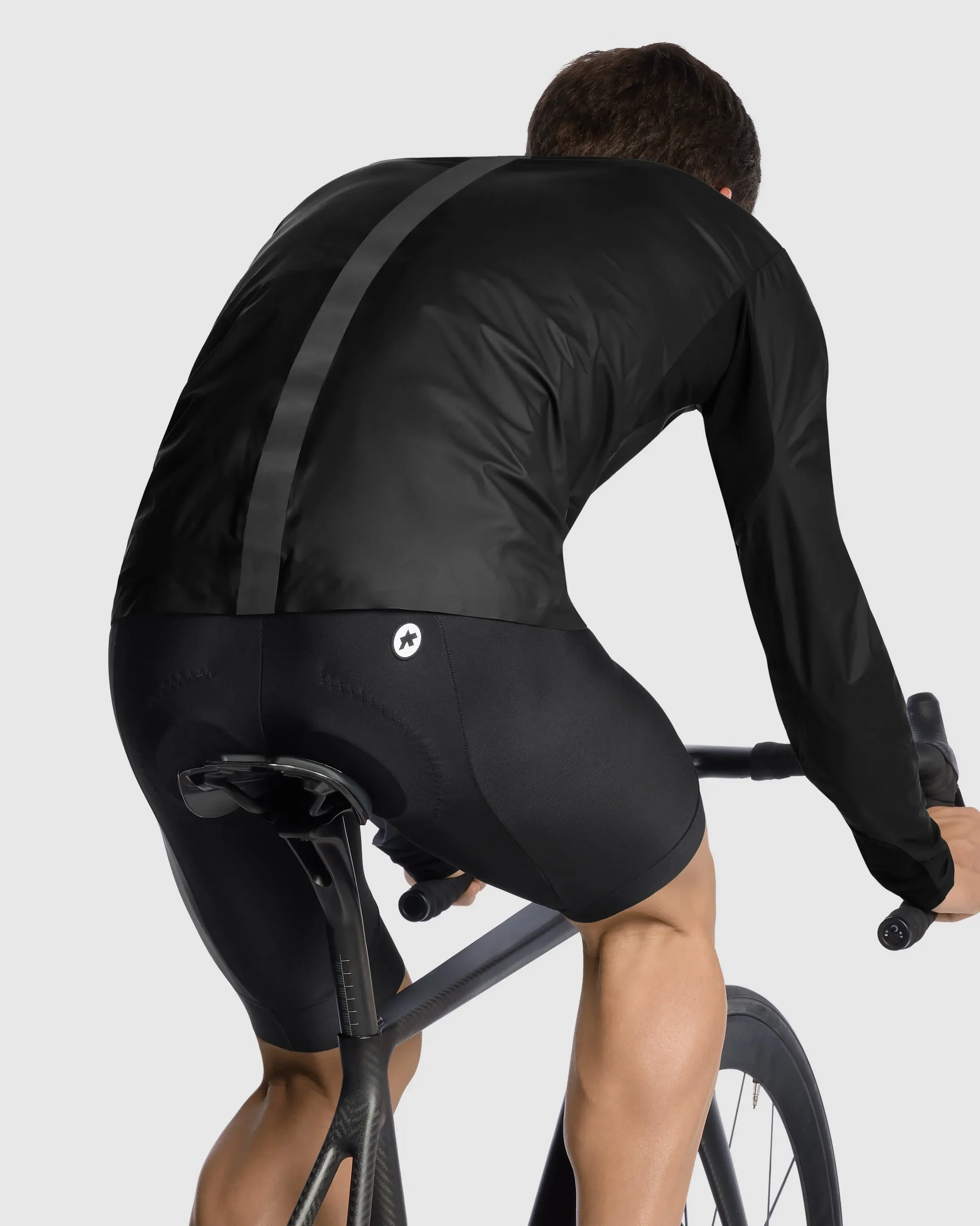 ASSOS MILLE GTS WASSERSCHNAUZE Rain Jacket S11 - Black - Image 7