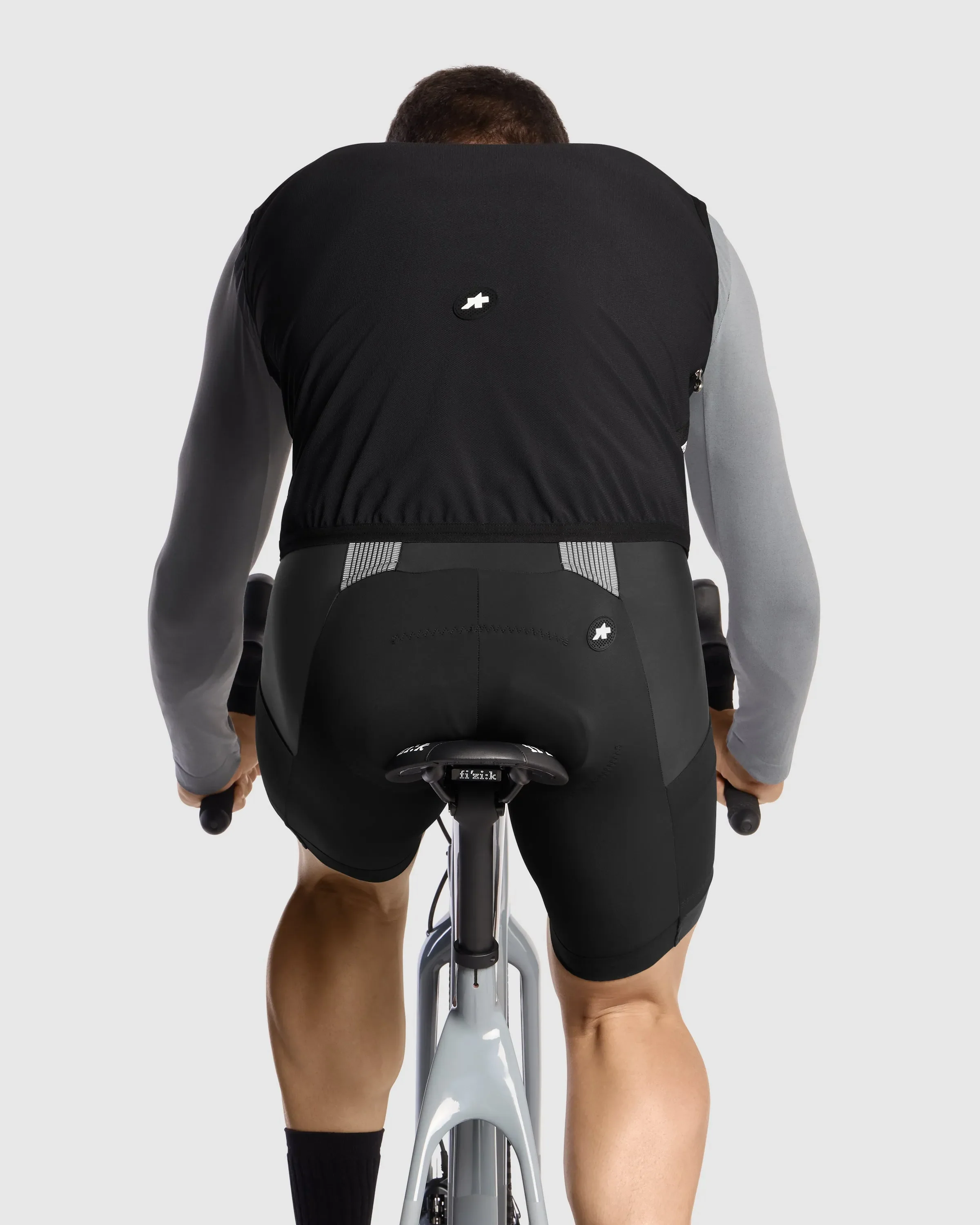 ASSOS TACTICA Shell Vest T5 - Black - Image 6