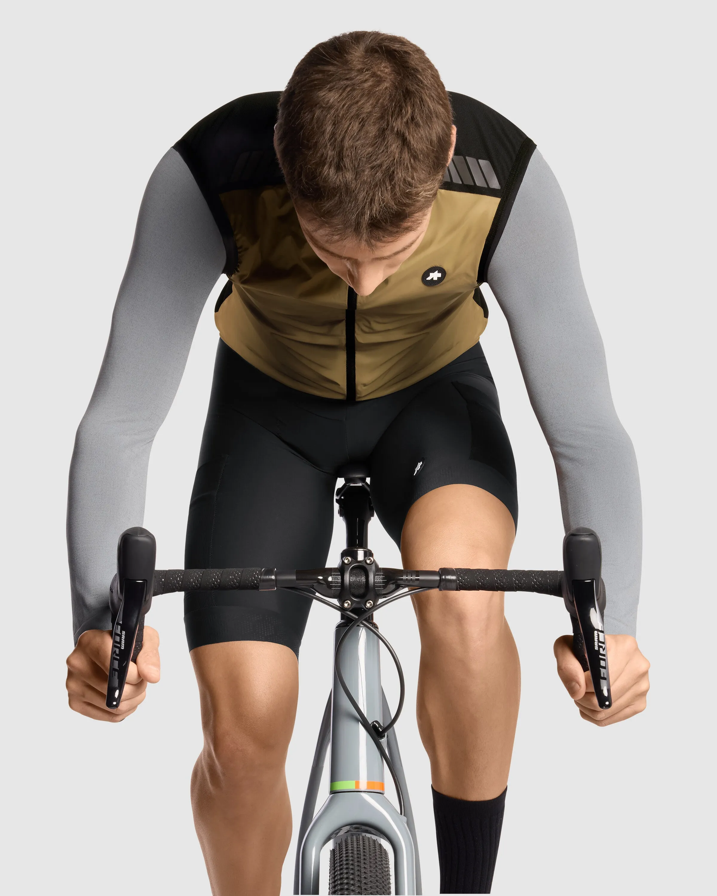 ASSOS TACTICA Shell Vest T5 - Brown - Image 5