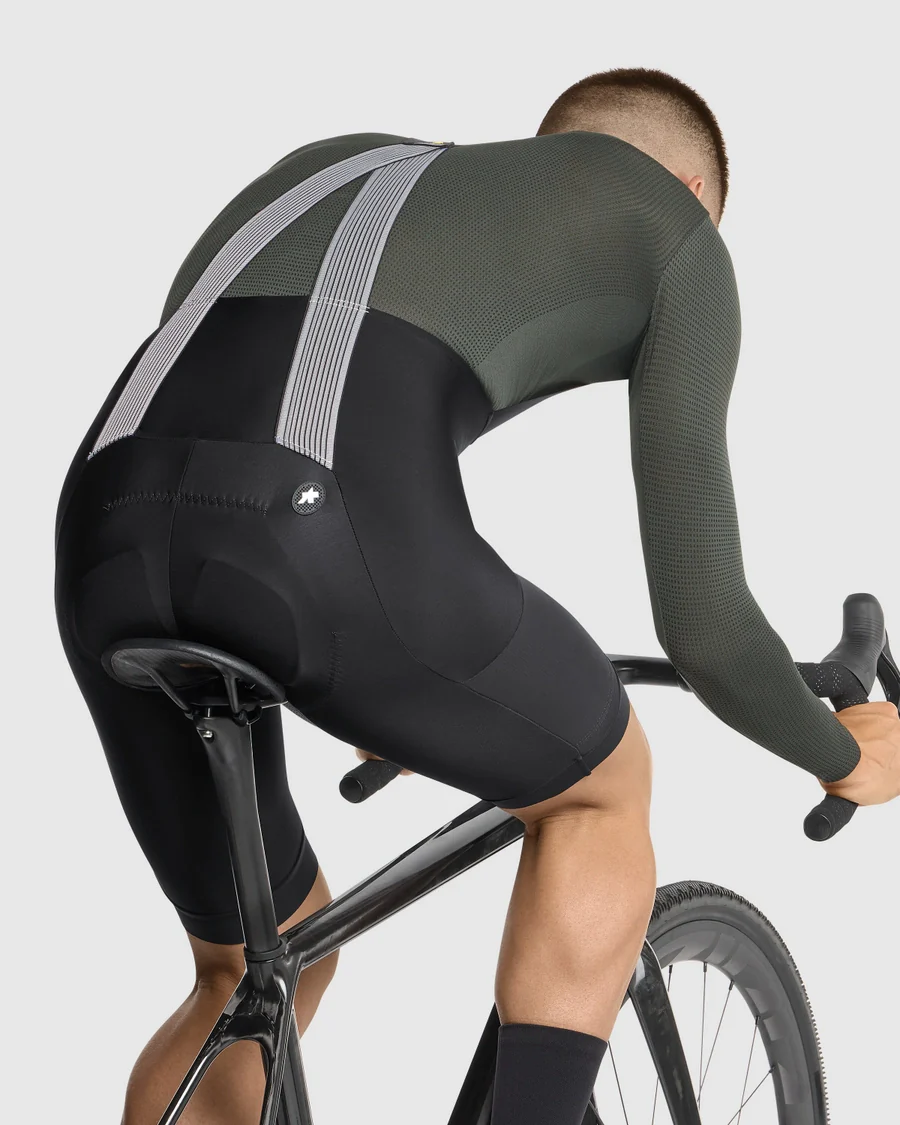 ASSOS Tactica Spring Fall Bib Shorts T5 - Black Series - Image 7