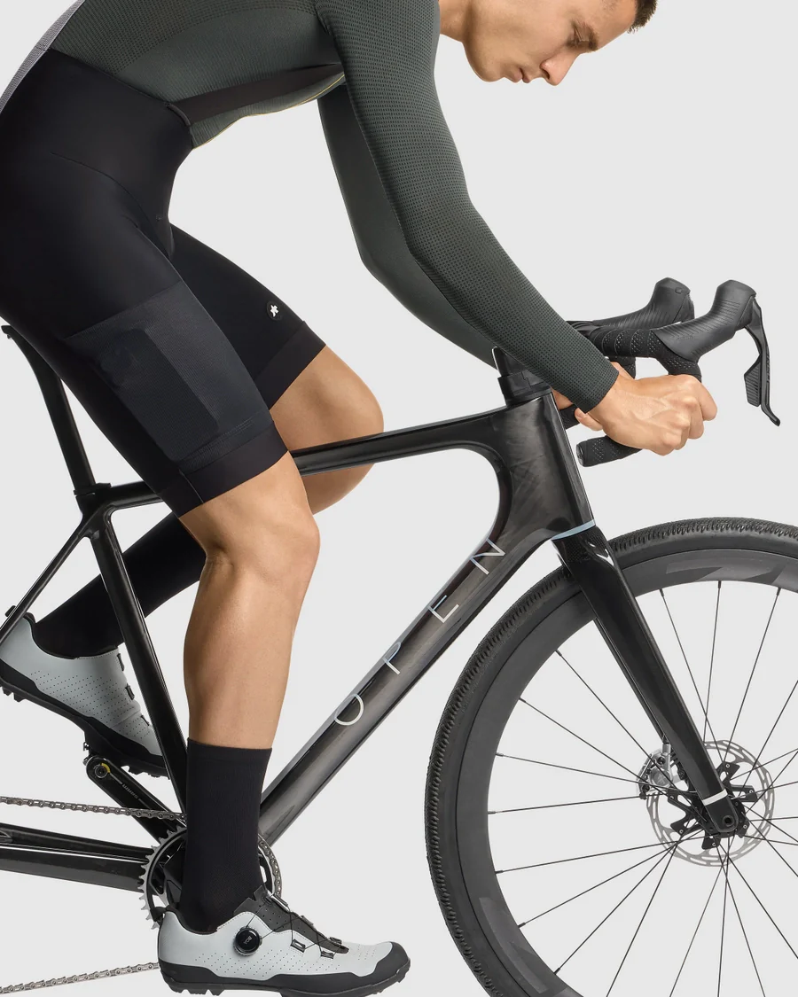 ASSOS Tactica Spring Fall Bib Shorts T5 - Black Series - Image 9