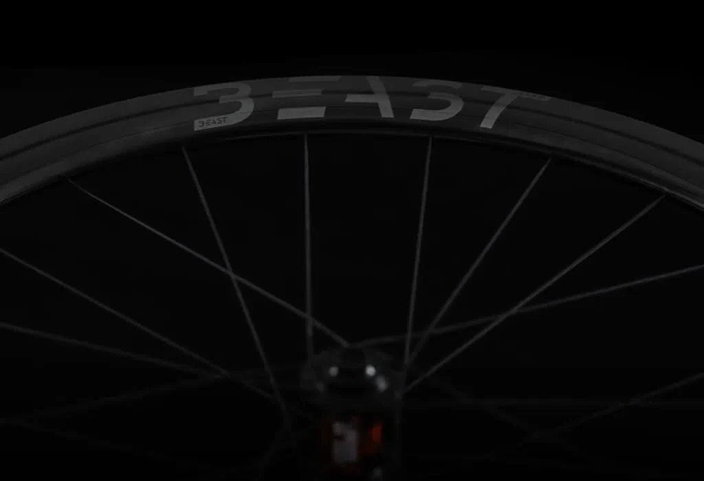 BEAST Gravel Wheelset GR40 - Carbon Black - Image 7