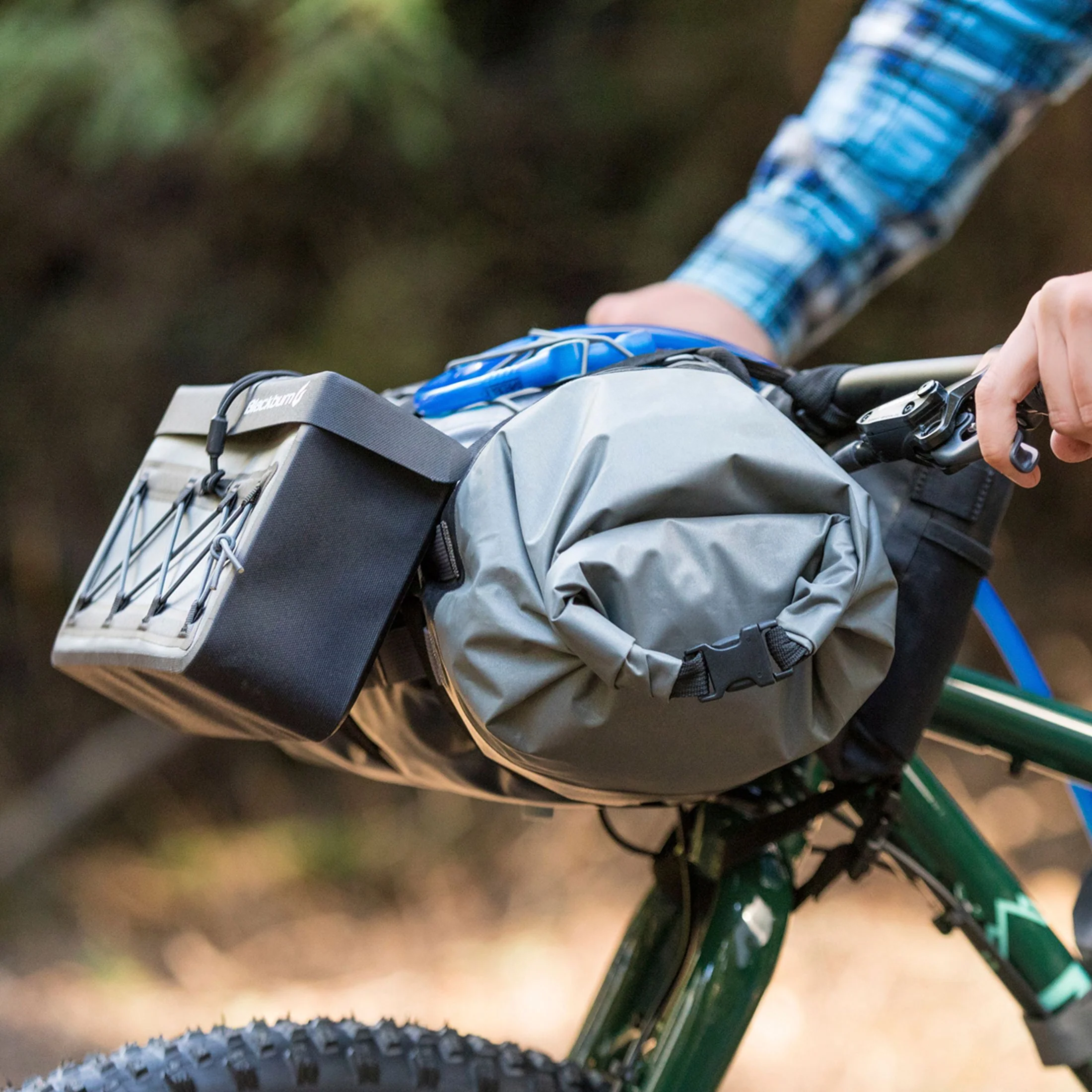 BLACKBURN OUTPOST ELITE HITCHHIKER  Handlebar Bag - Grey - Image 5