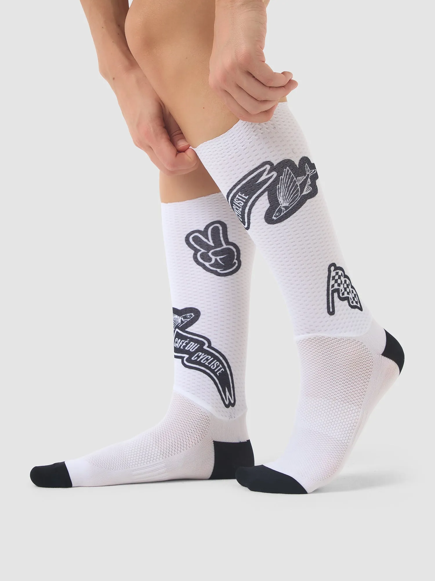 CAFÉ DU CYCLISTE Aero Socks - Black White - Image 3