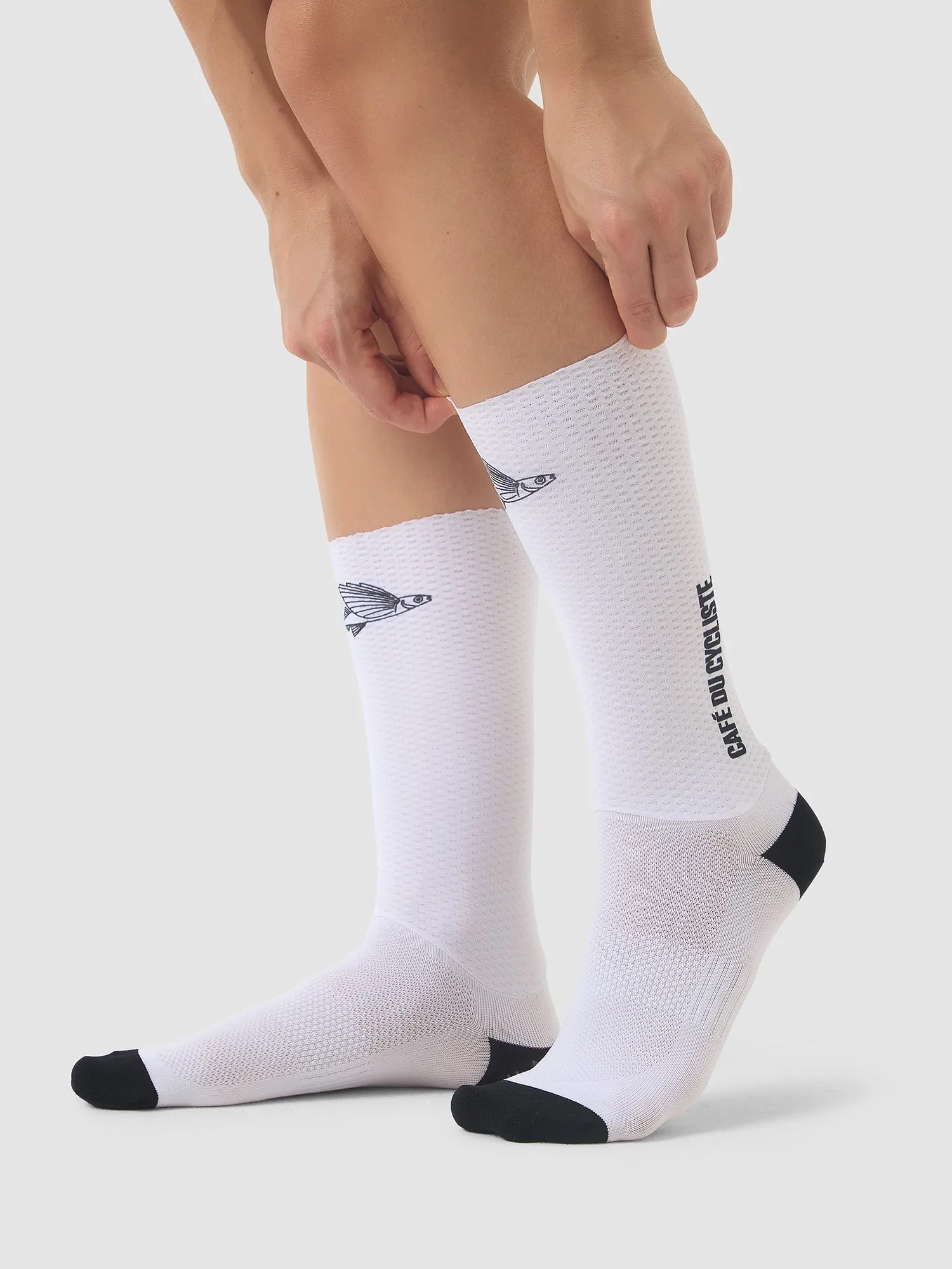 CAFE DU CYCLISTE Aero Socks Flying Fish - White - Image 3