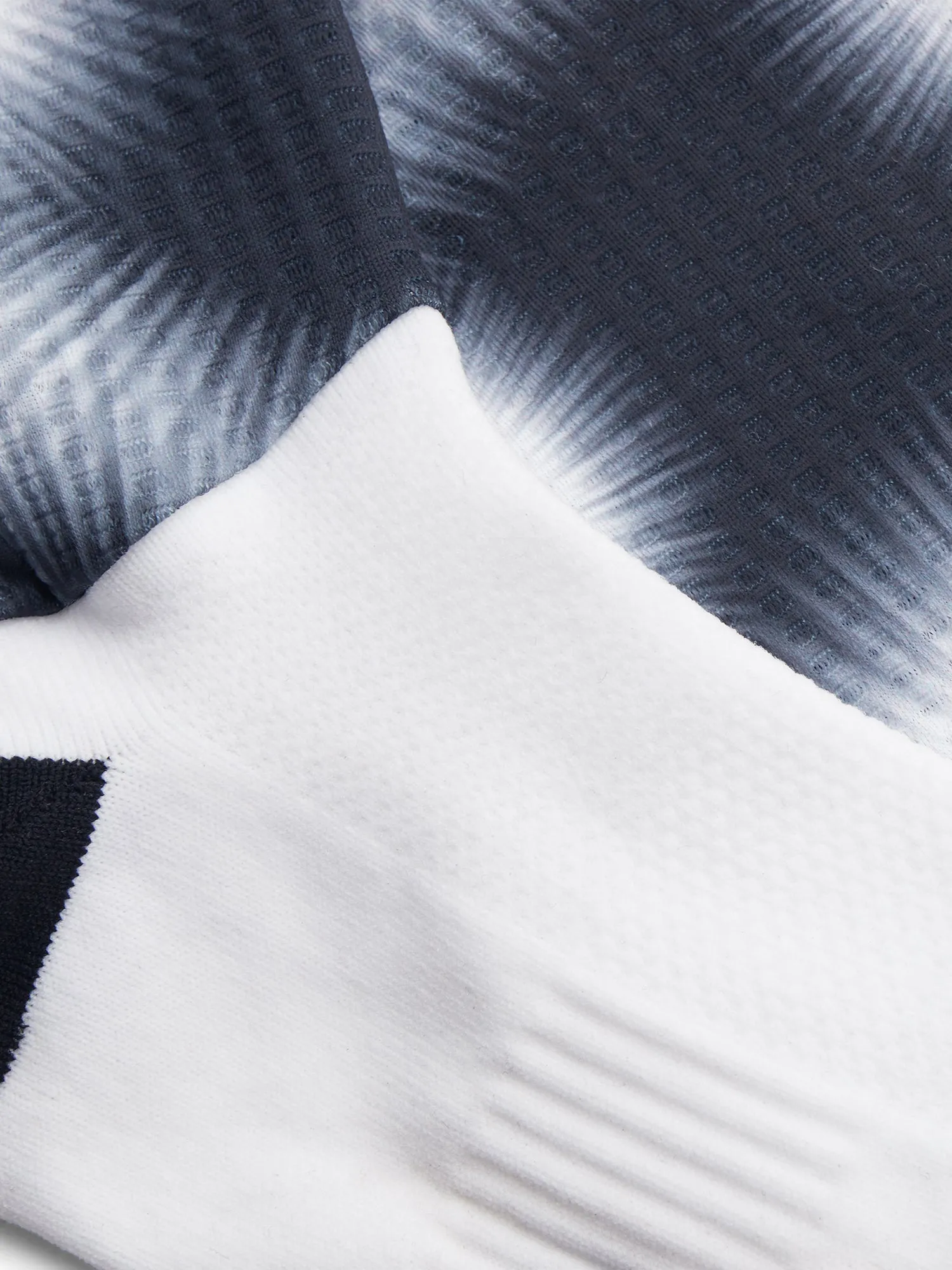 CAFÉ DU CYCLISTE Aero Socks - Supersonic White - Image 2