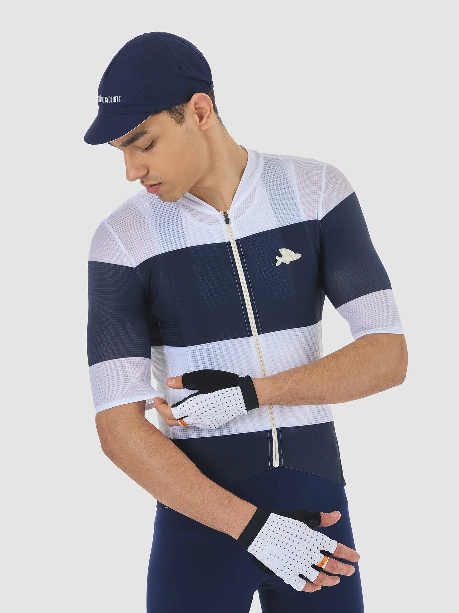 CAFE DU CYCLISTE Angeline V2 Race Ultralight Jersey - Navy/White - Image 4