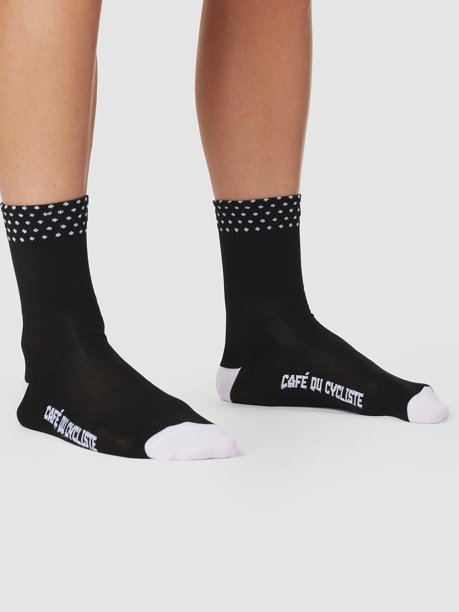 CAFÉ DU CYCLISTE Dotted Socks - Black - Image 4