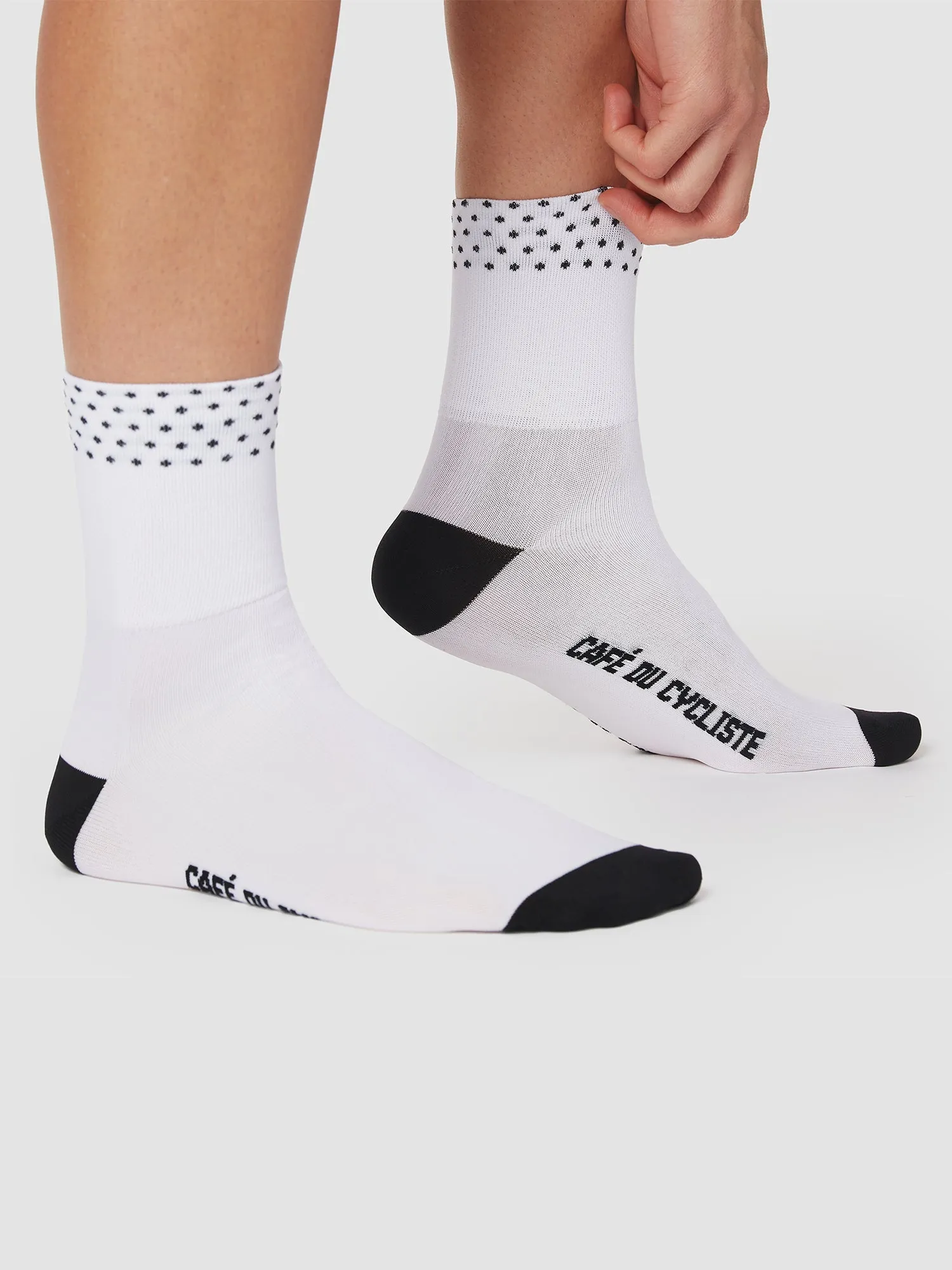 CAFÉ DU CYCLISTE Dotted Socks - White - Image 4