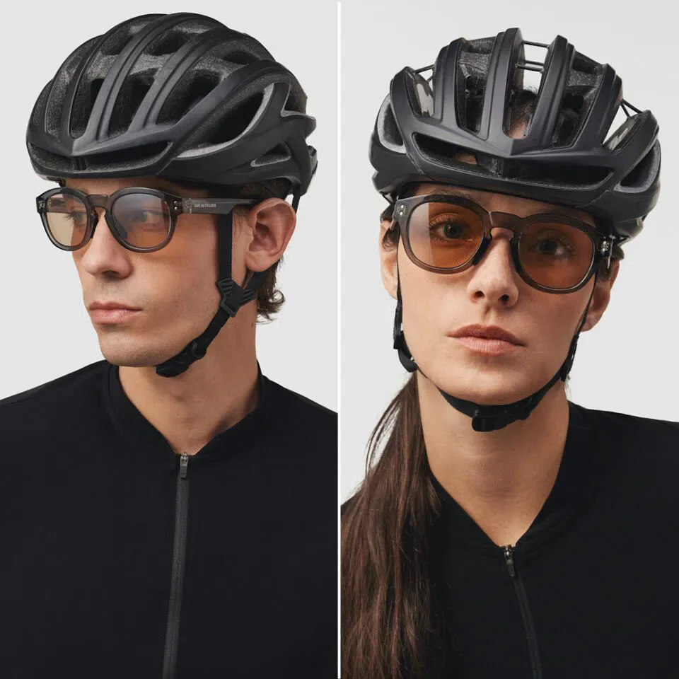 Café du Cycliste Eyewear Maurice - Deep Grey Frame Brown Photocromic Lens - Image 8