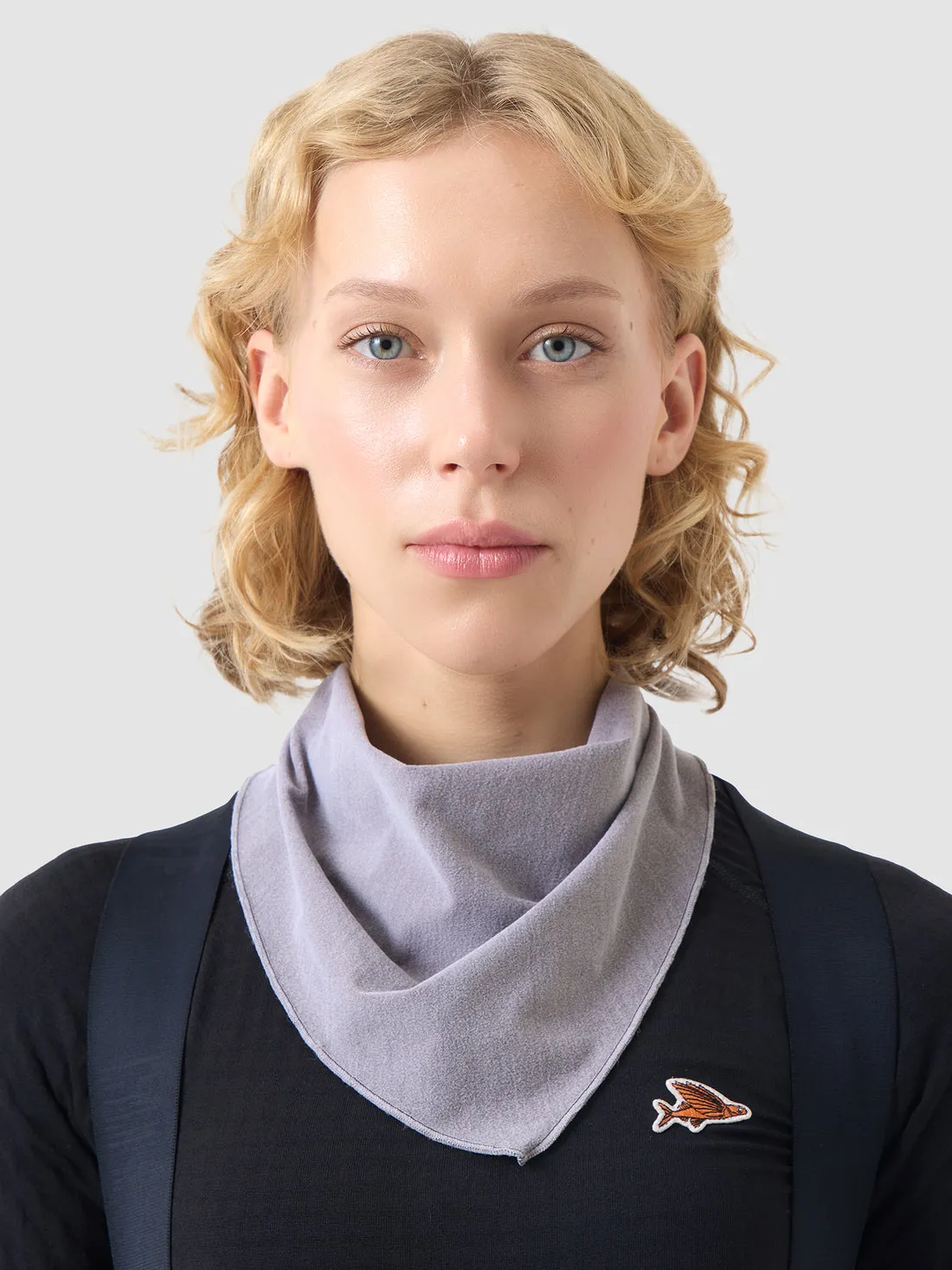 CAFE DU CYCLISTE Isaure Neck Warmer - Cold Dye Charcoal - Image 3