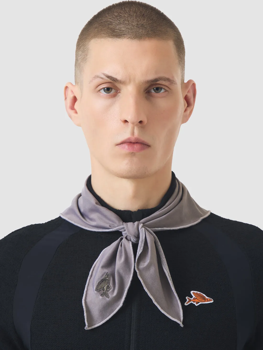 CAFE DU CYCLISTE Isaure Neck Warmer - Cold Dye Charcoal - Image 4