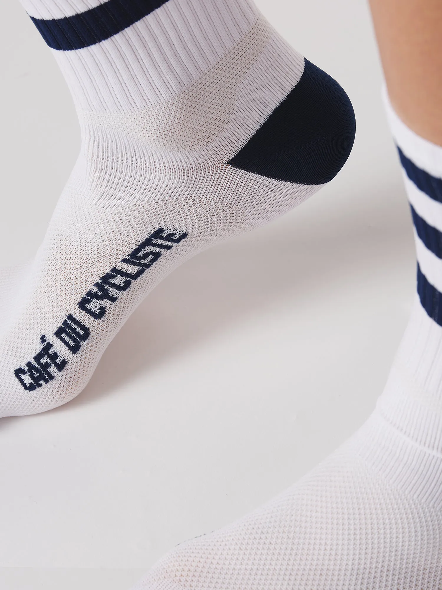 CAFÉ DU CYCLISTE Skate Socks - Navy - Image 4
