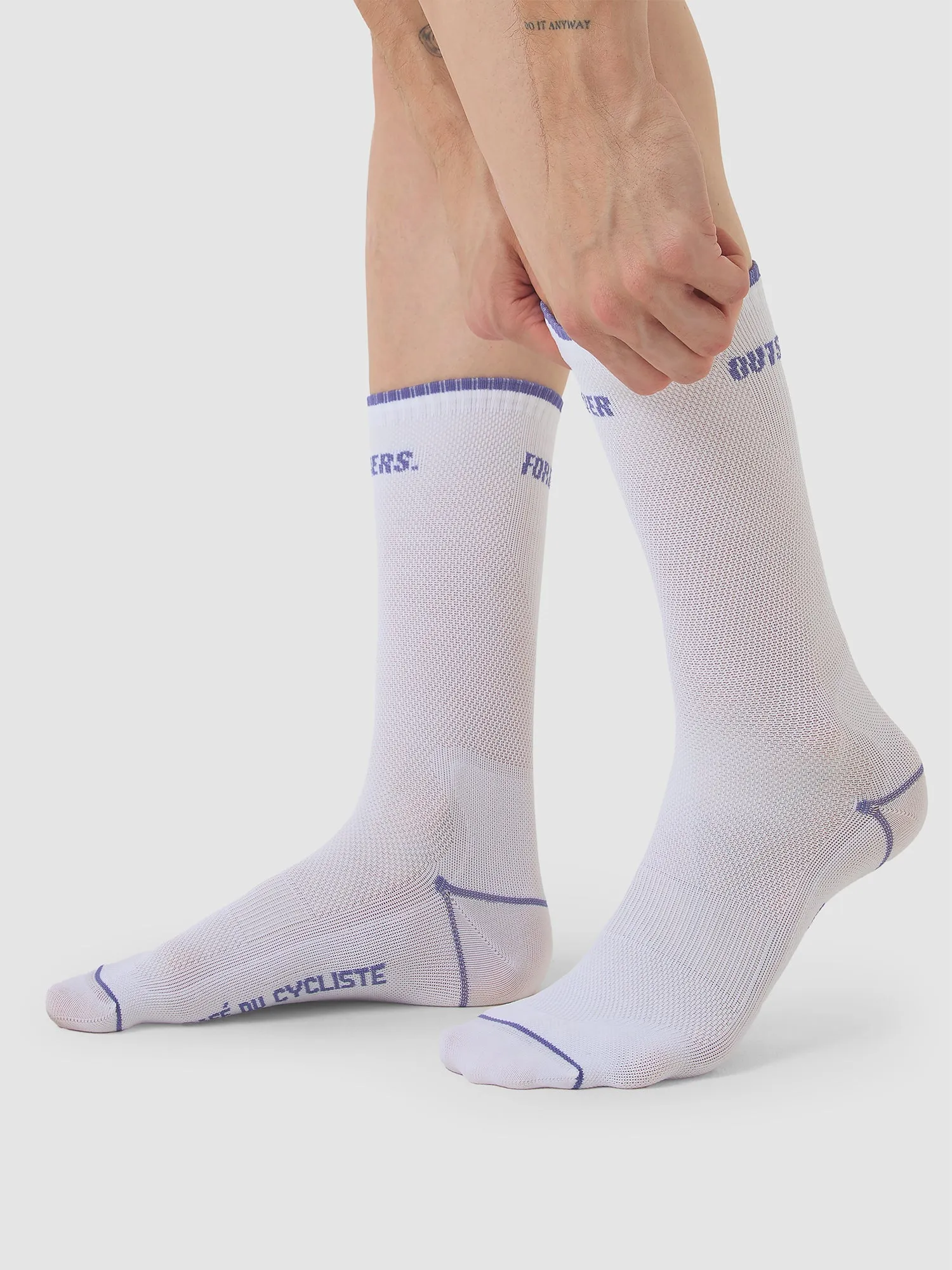 CAFÉ DU CYCLISTE Summer Motto Socks - Violet White - Image 4