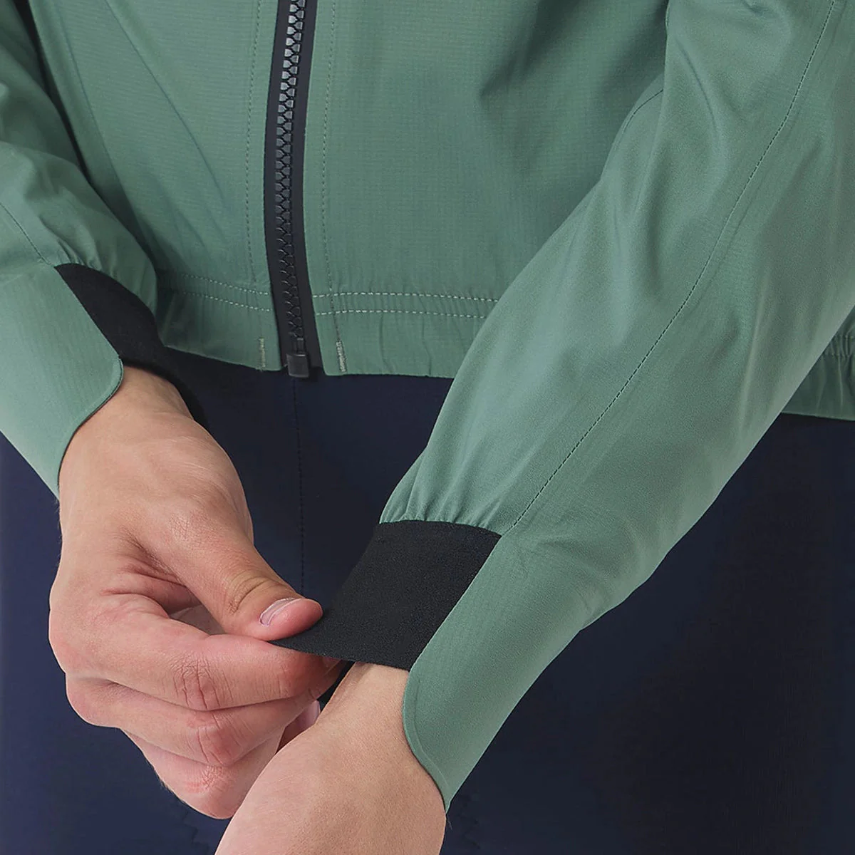 CAFE DU CYCLISTE Suzette Rain Jacket - Scots Pine - Image 6