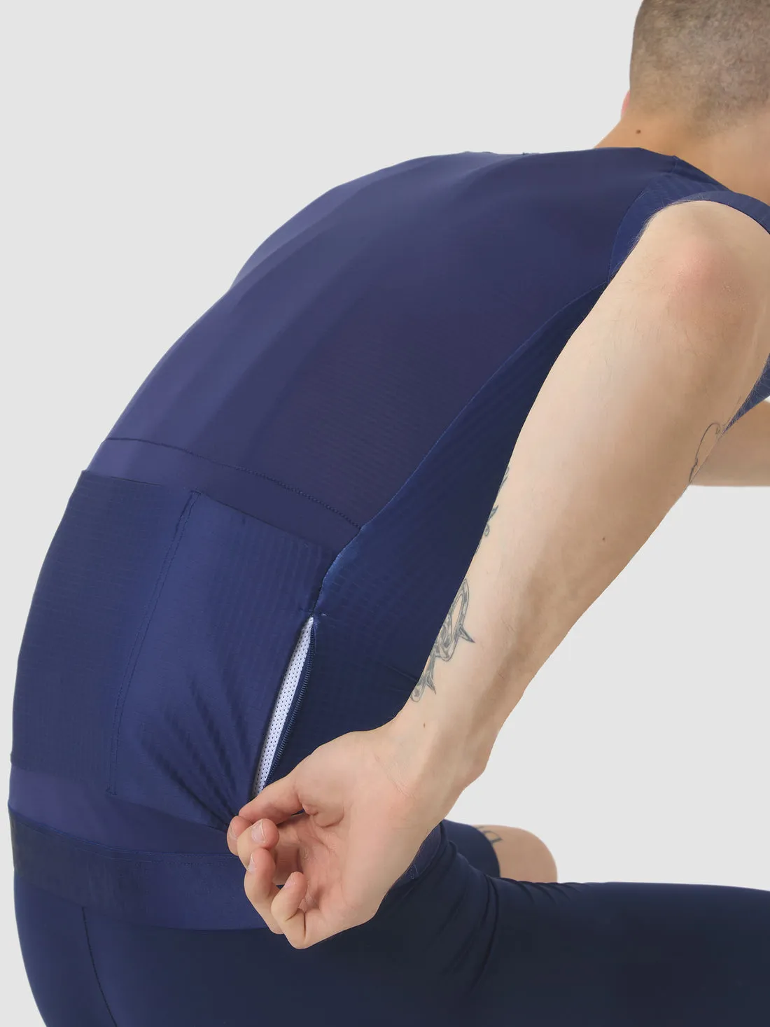 CAFE DU CYCLISTE Vinciane Super Light Jersey - Navy - Image 5