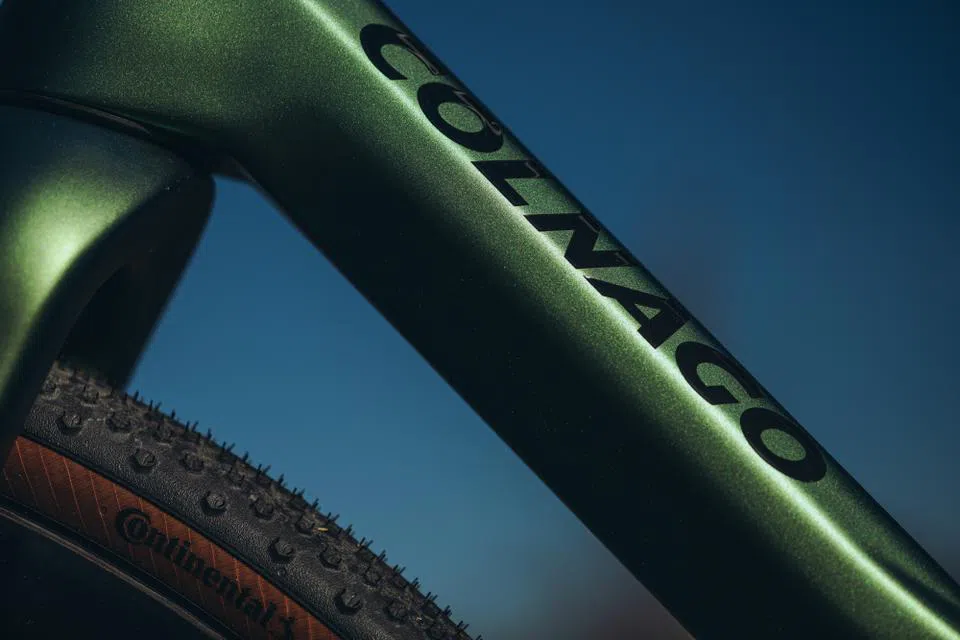 COLNAGO C68 Gravel Complete Bike Sram Force XPLR AXS - HGGR - Image 4