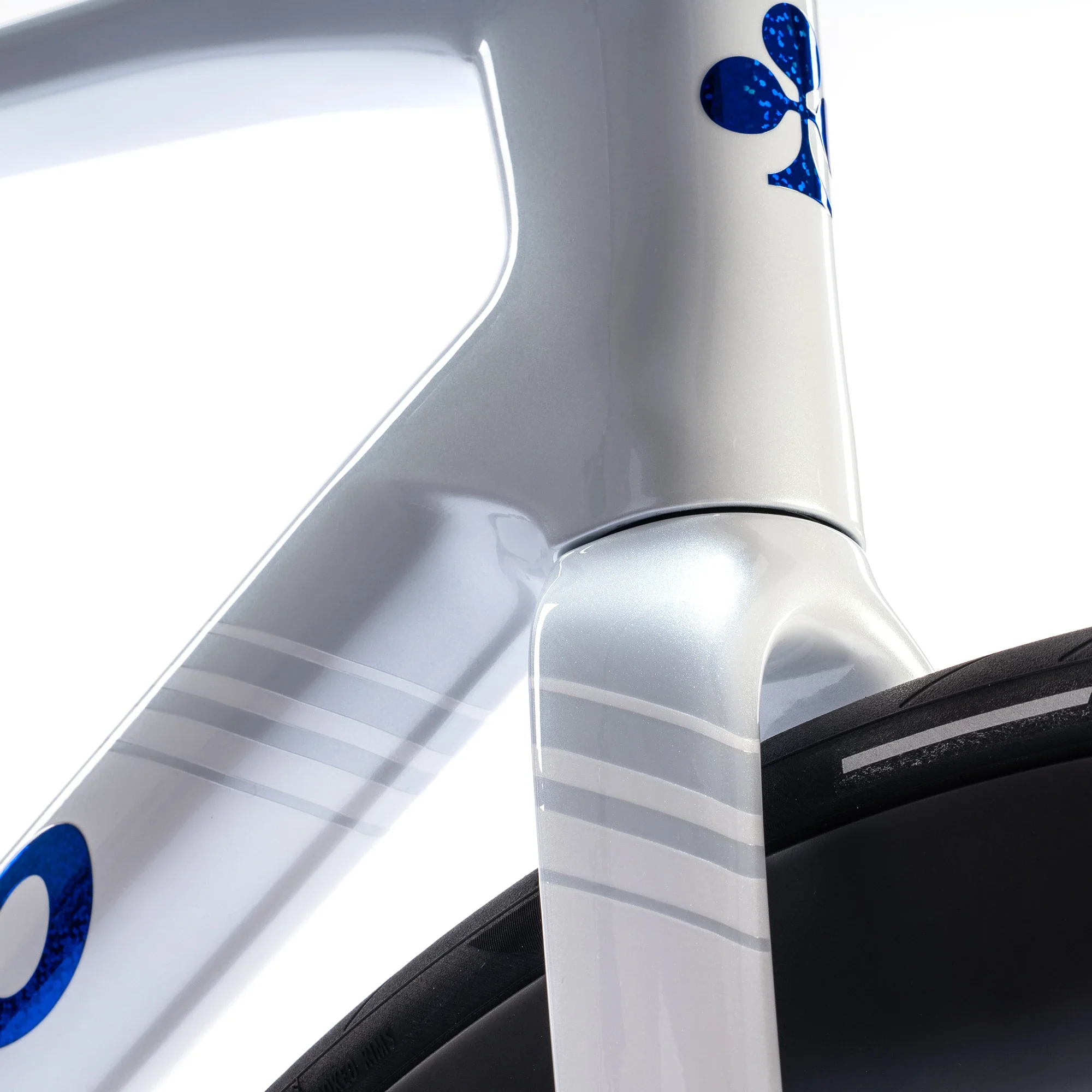 COLNAGO V5RS Complete Road Bike - VRWB White/Blue - Image 5