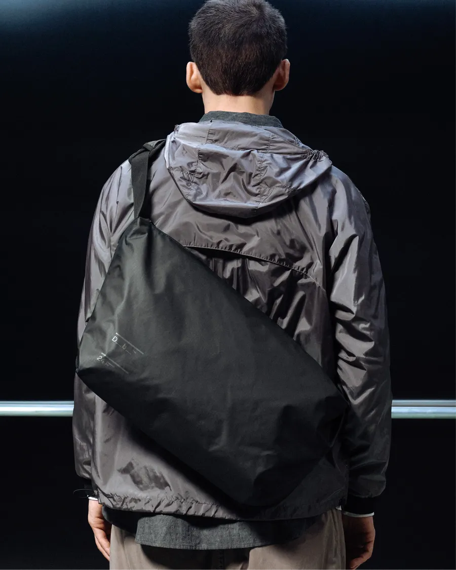 DB Journey Ramverk Pro Sling Bag 24L - Black Out - Image 2