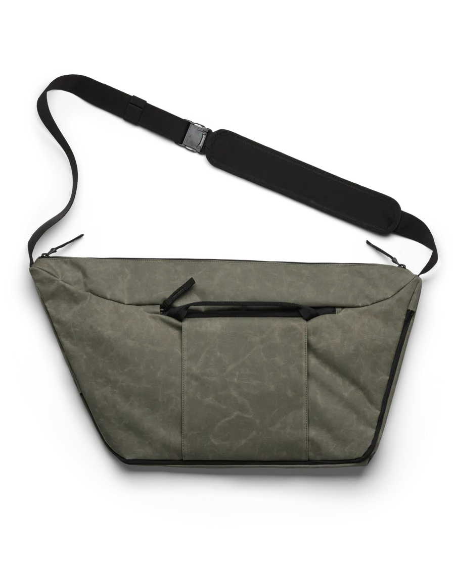 DB Journey Ramverk Pro Sling Bag 24L - Forest Green - Image 3