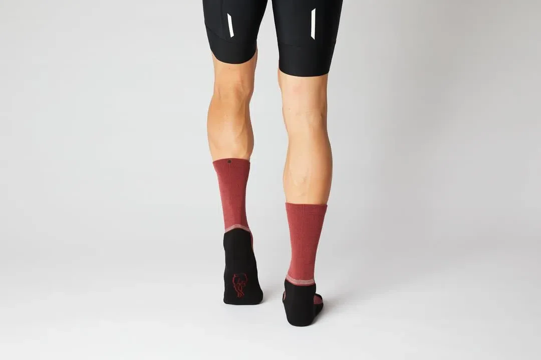 FINGERSCROSSED Socks Merino - Burgundy - Image 2