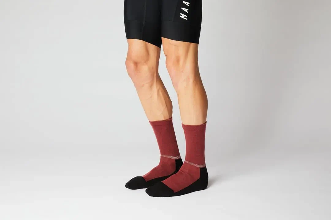 FINGERSCROSSED Socks Merino - Burgundy - Image 3