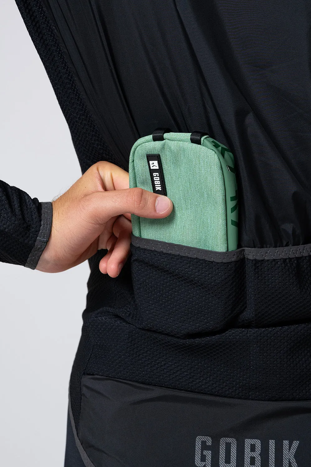 GOBIK Essential 2.0 Phone Case - Hedge Green - Image 4