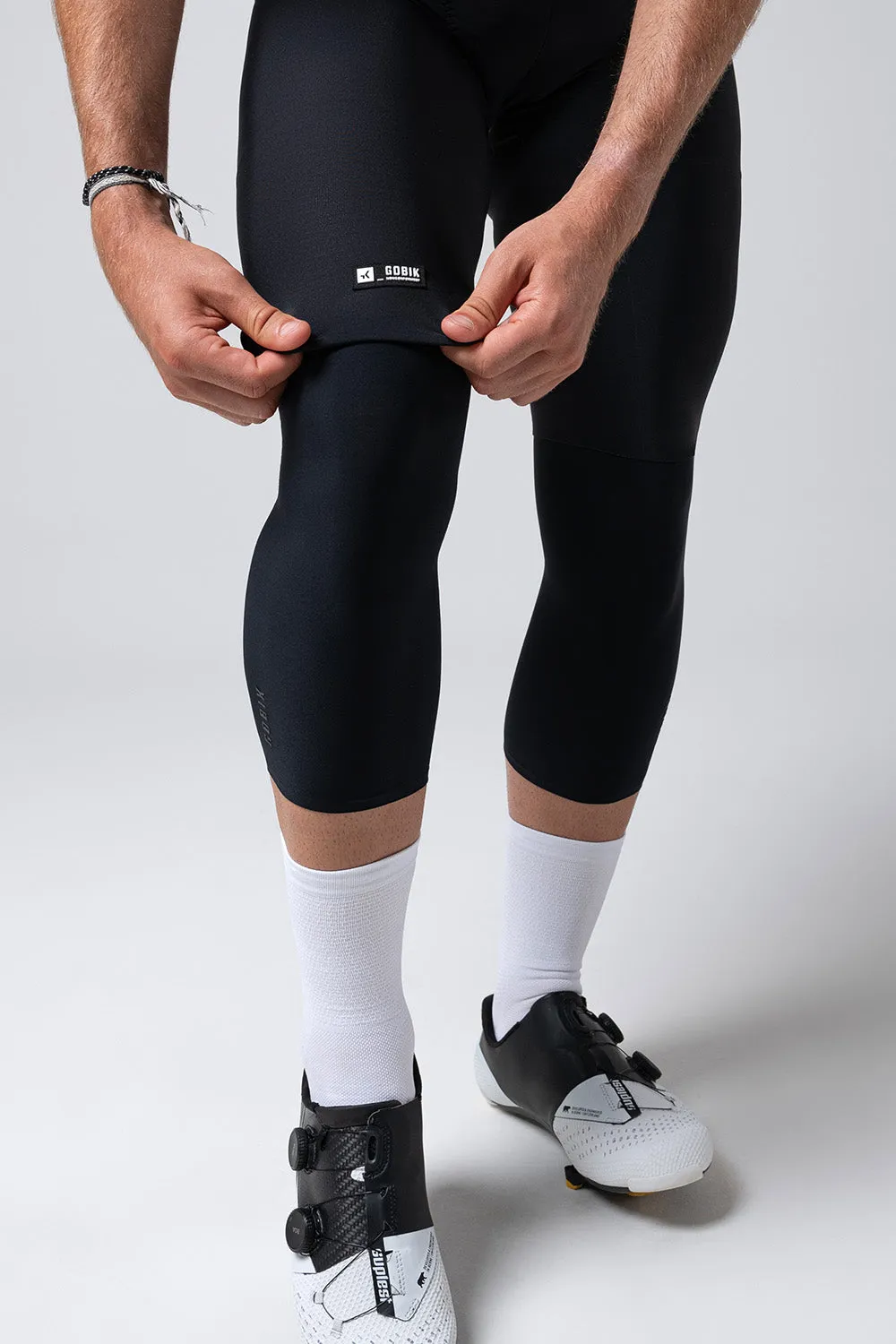 GOBIK Haru 2.0 Knee Warmers - Pitch Black - Image 4